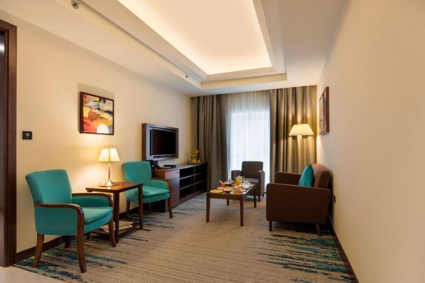 Executive Suite transfers to the beach selected malls & on F&B & Spa
