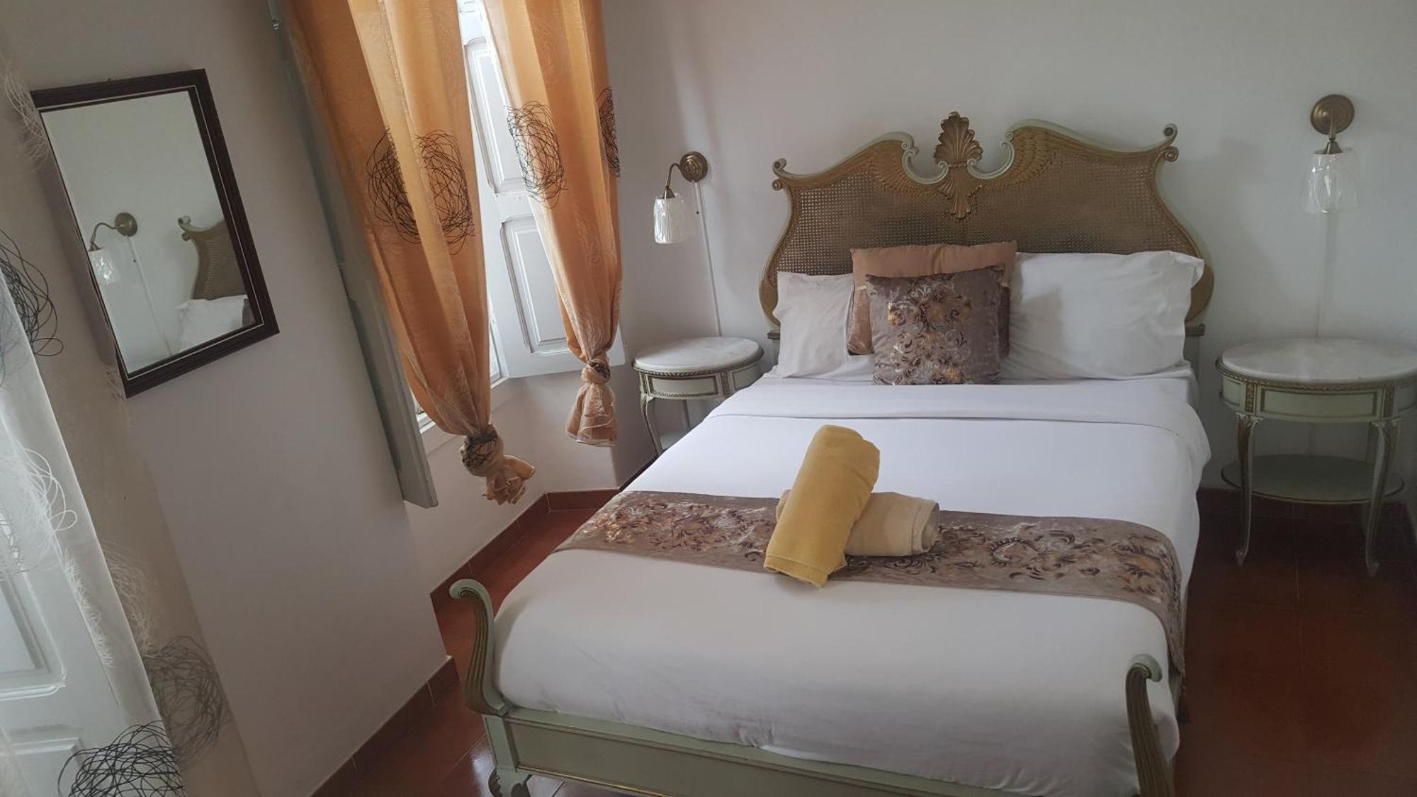 Double Room Private External Bathroom