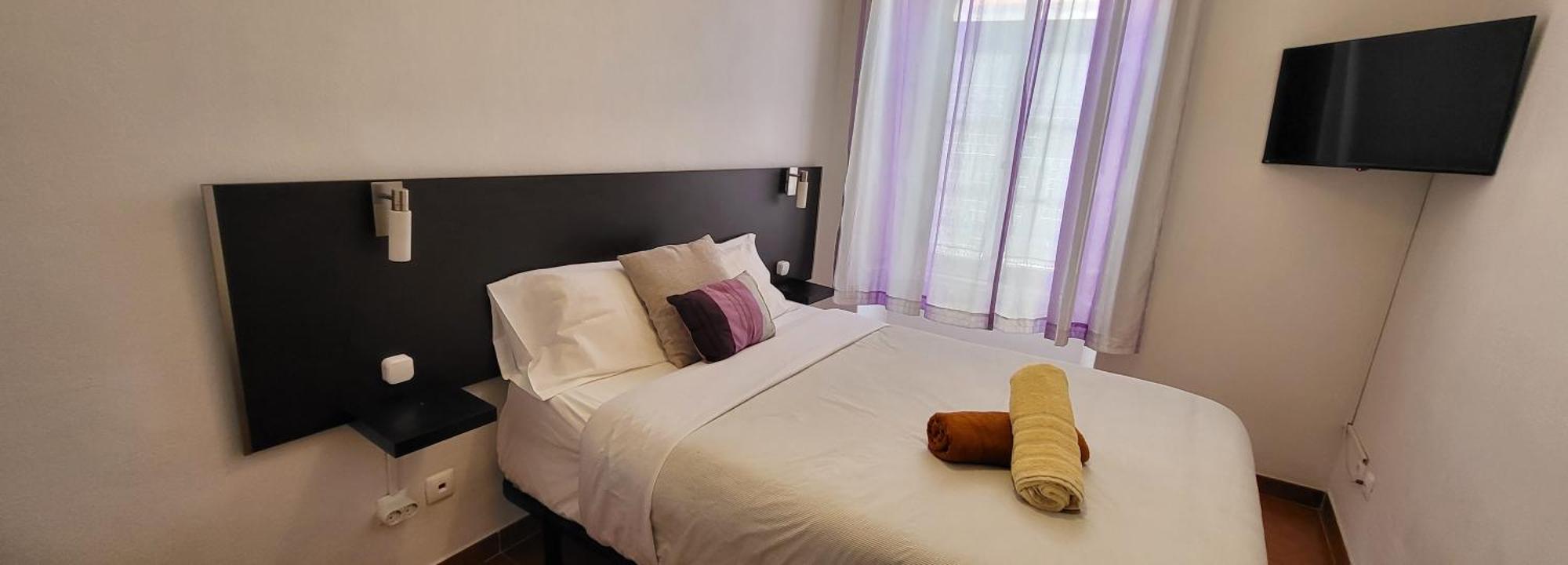 Double Room Private External Bathroom