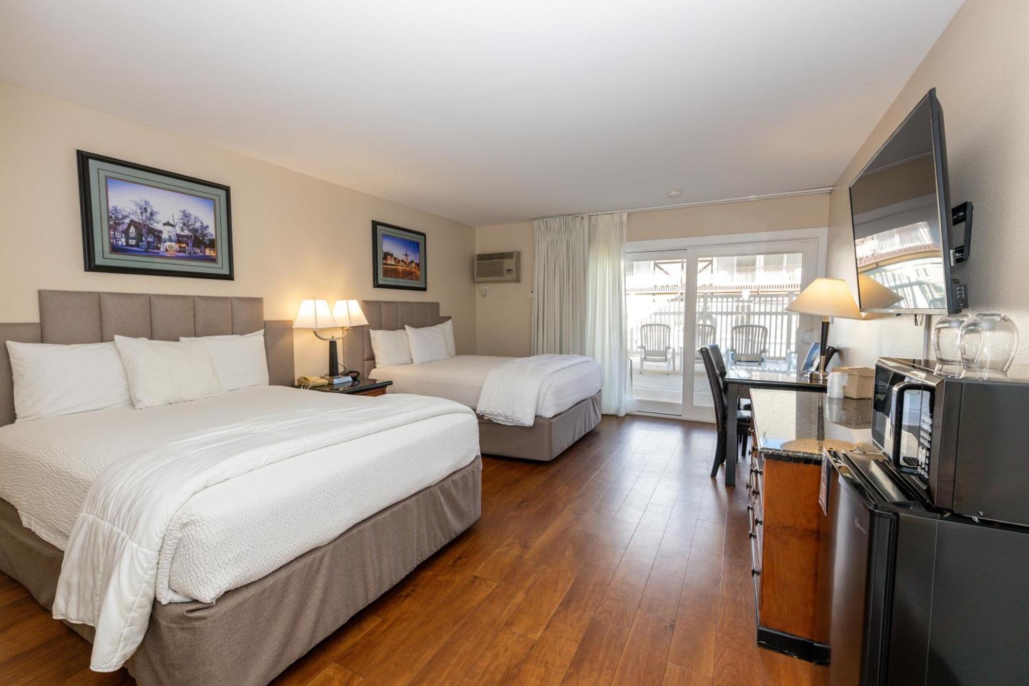 Deluxe Queen Room Two Queen Beds