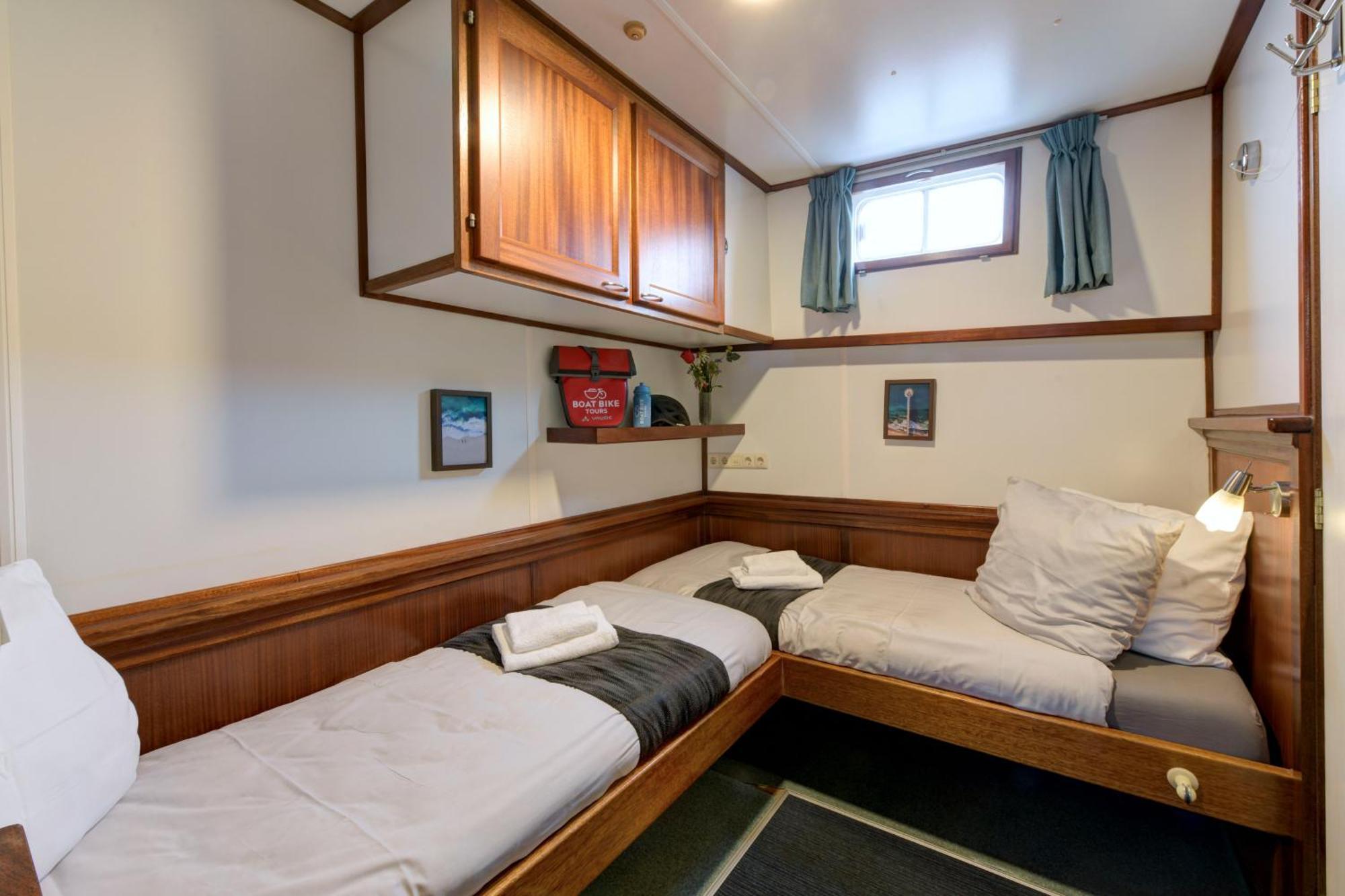 Double Room Private Bathroom