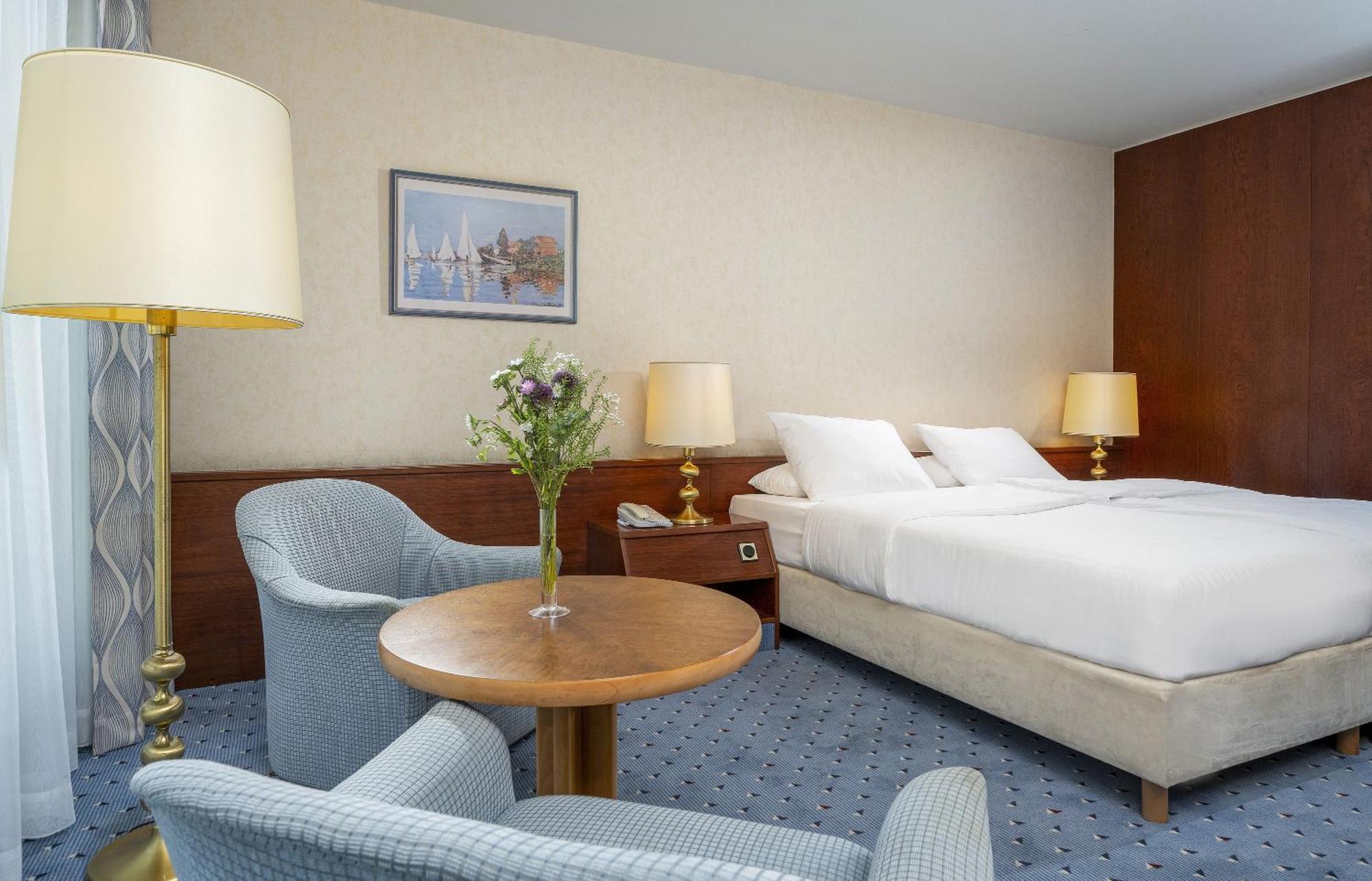 Classic Double or Twin Room,1615646143:JPEG