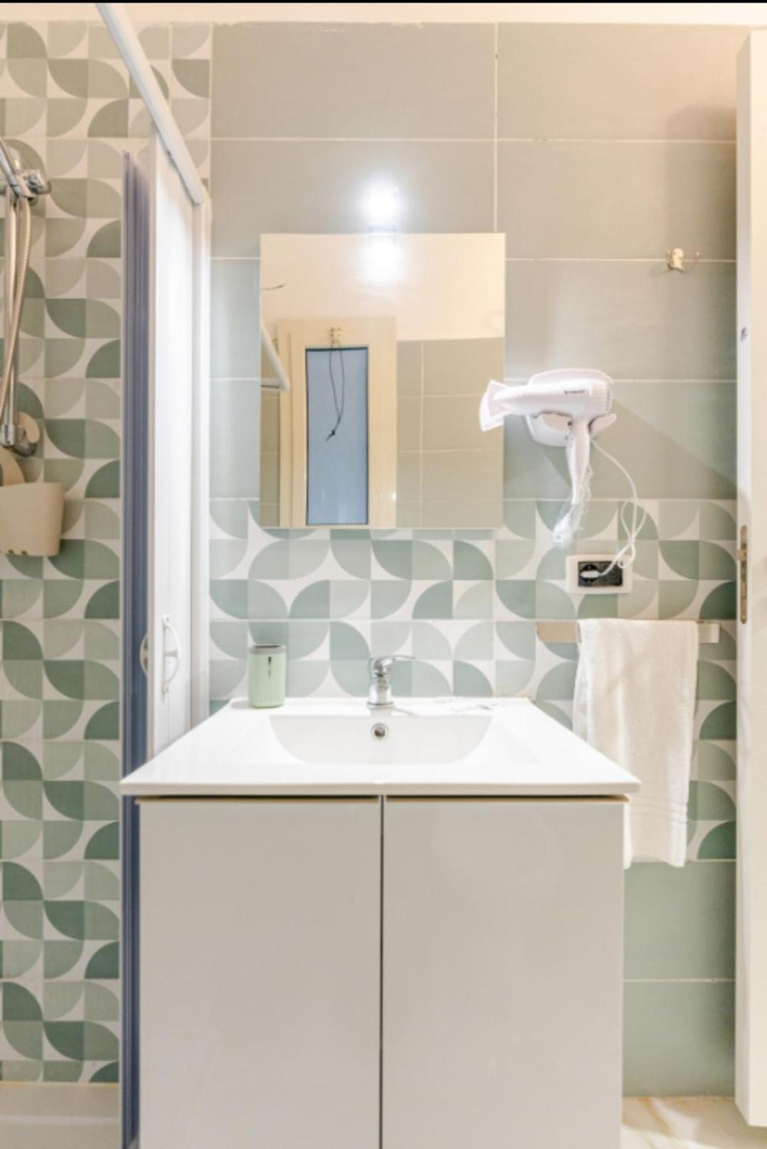 Quadruple Room Private Bathroom