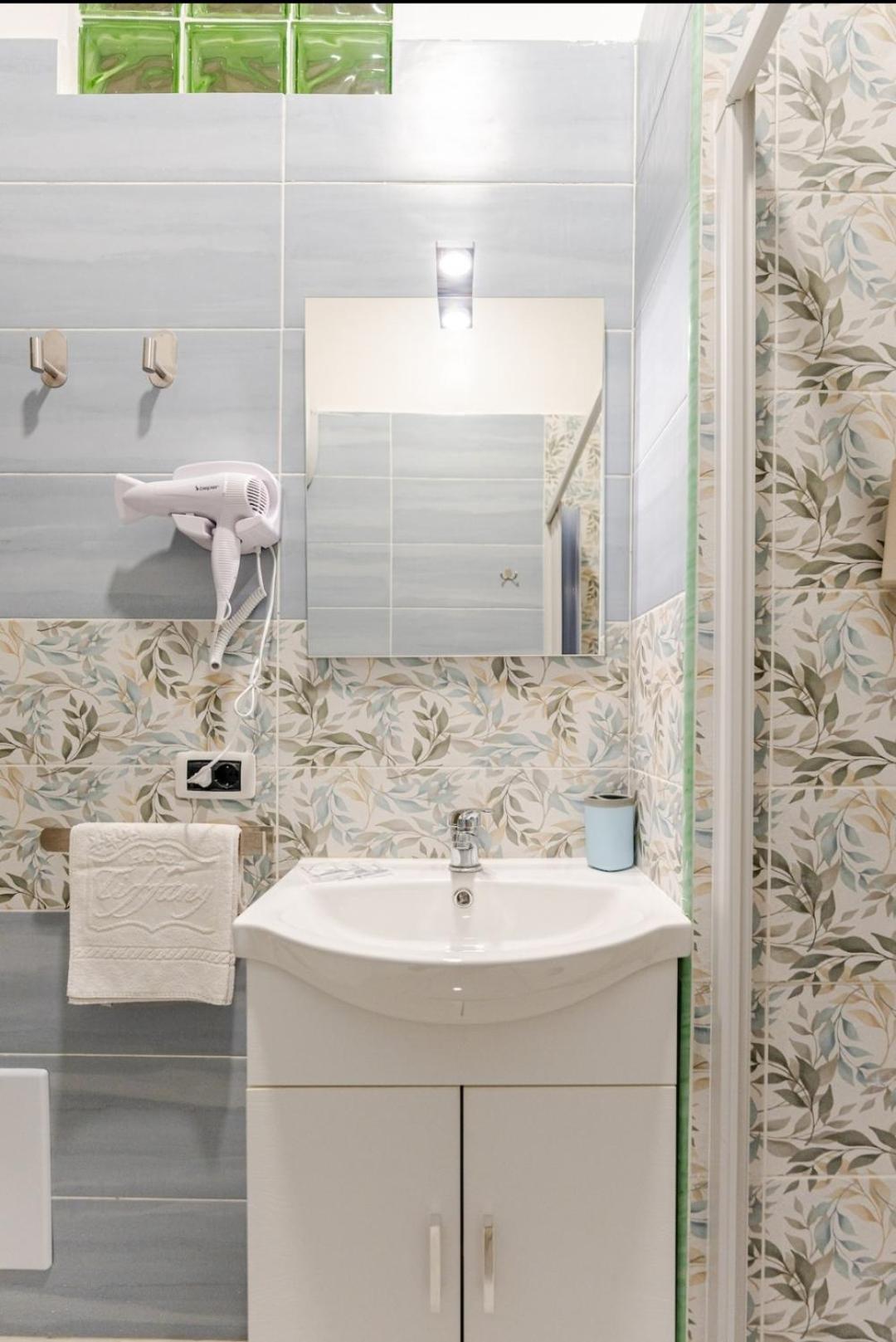 Triple Room Private Bathroom