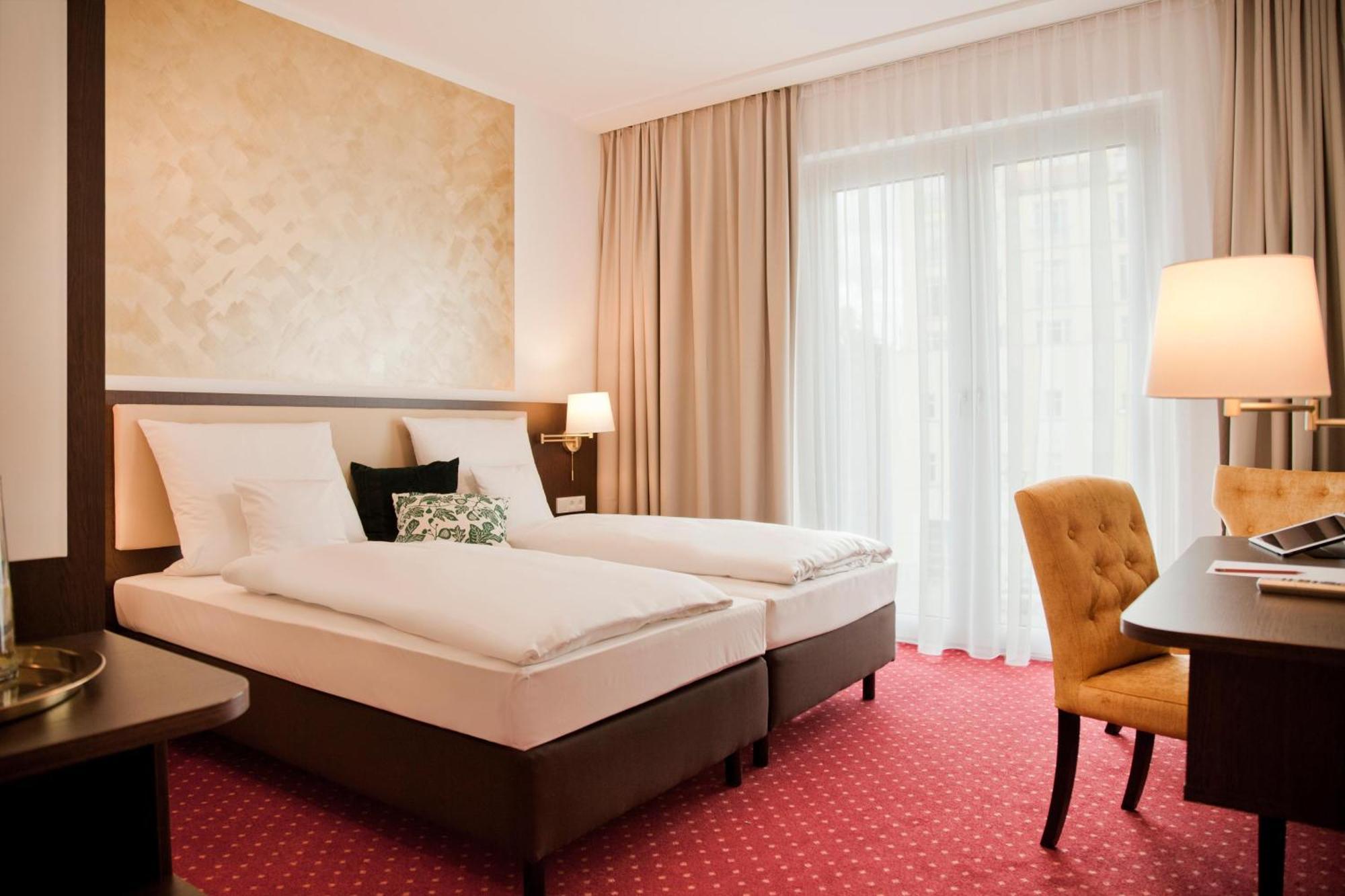 Doppelzimmer mit Balkon