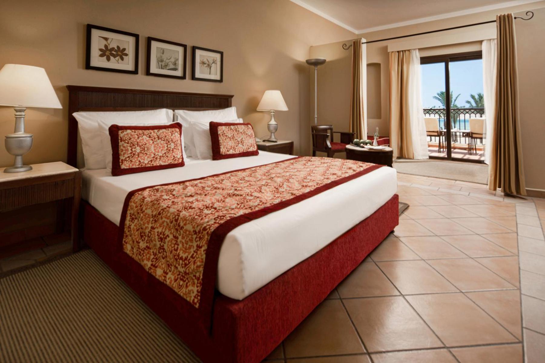 Superior Queen or Twin Bed Sea View