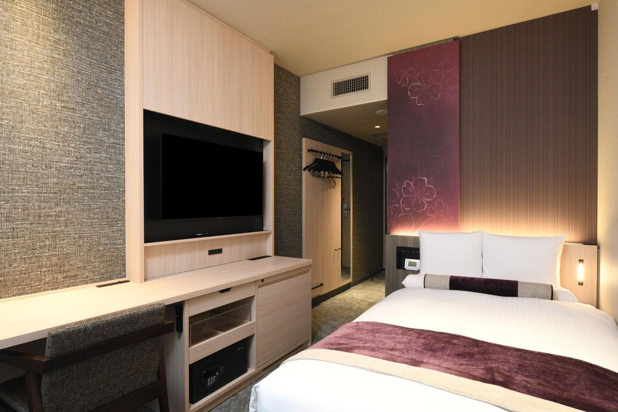 Standard Semi-Double One bed Non-Smoking