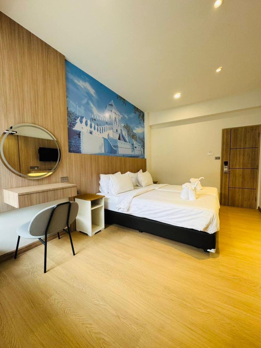 Deluxe Double or Twin Room