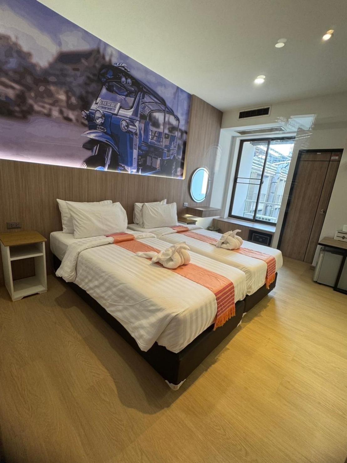 Deluxe Double or Twin Room