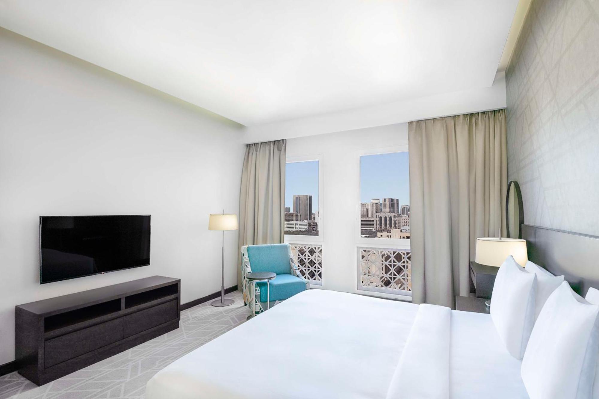 King Suite & on F&B