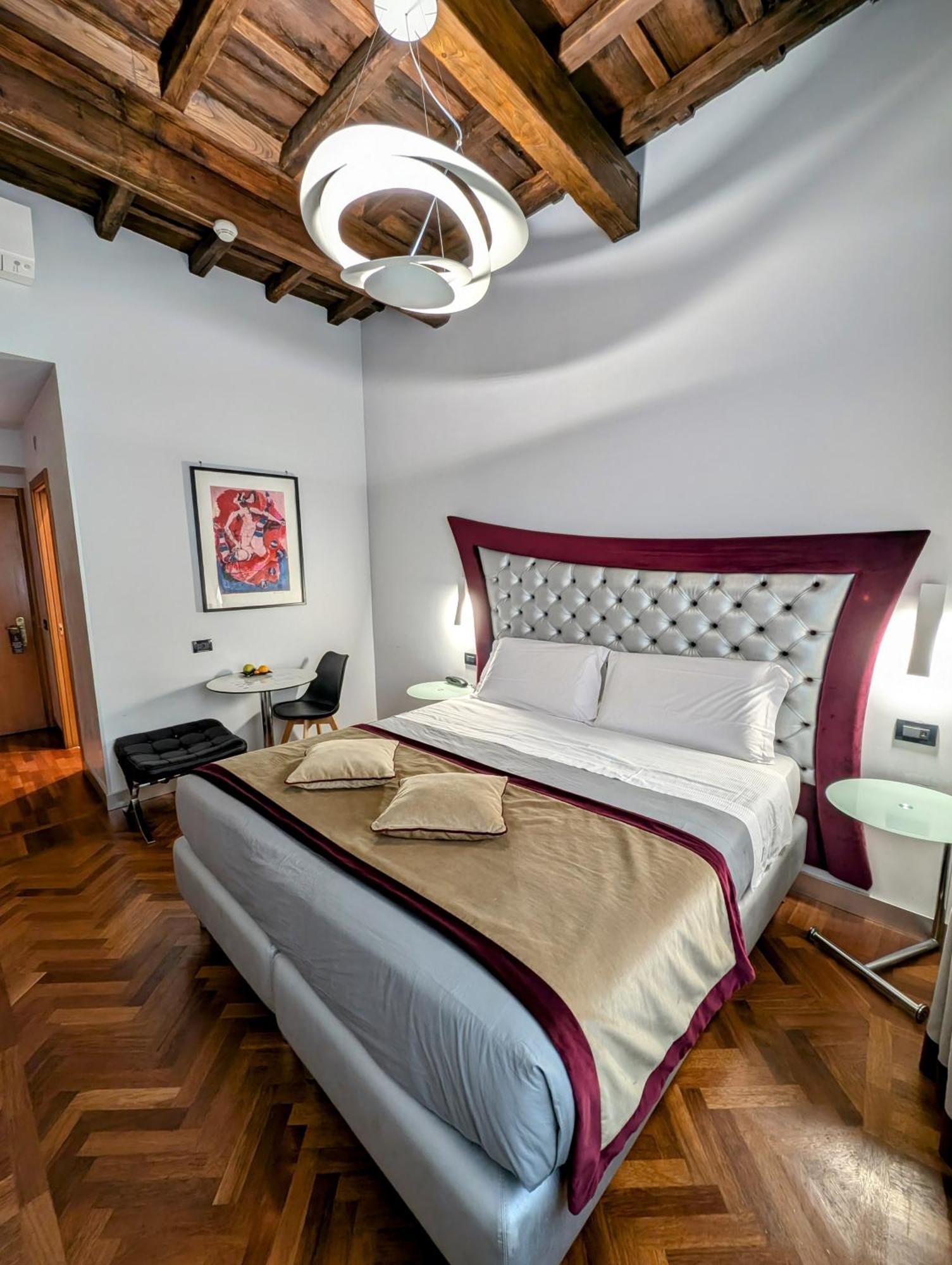 Deluxe Double or Twin Room Spa Bath
