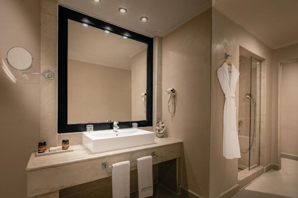 Twin Room Opera View