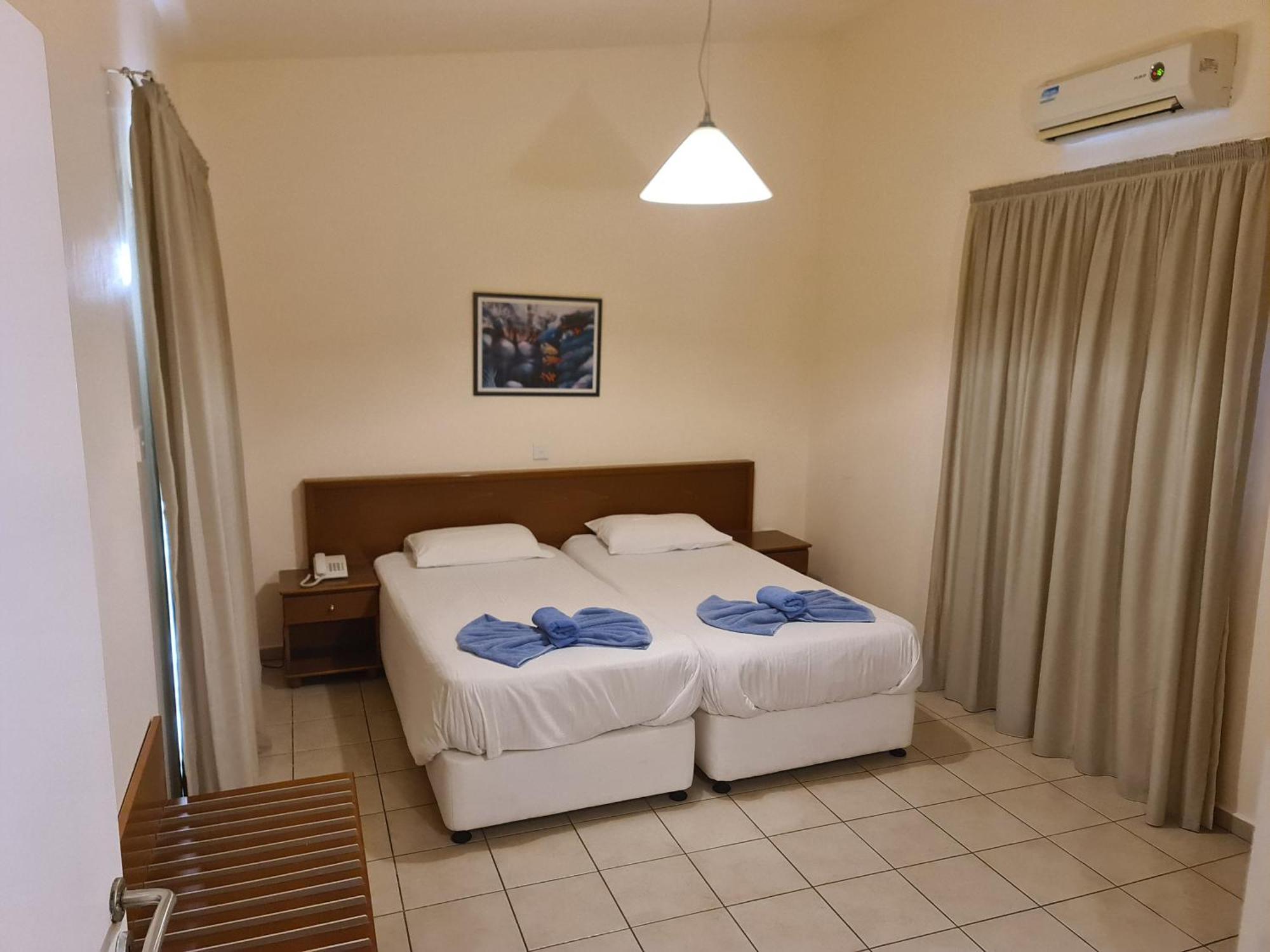 One-Bedroom Bungalow