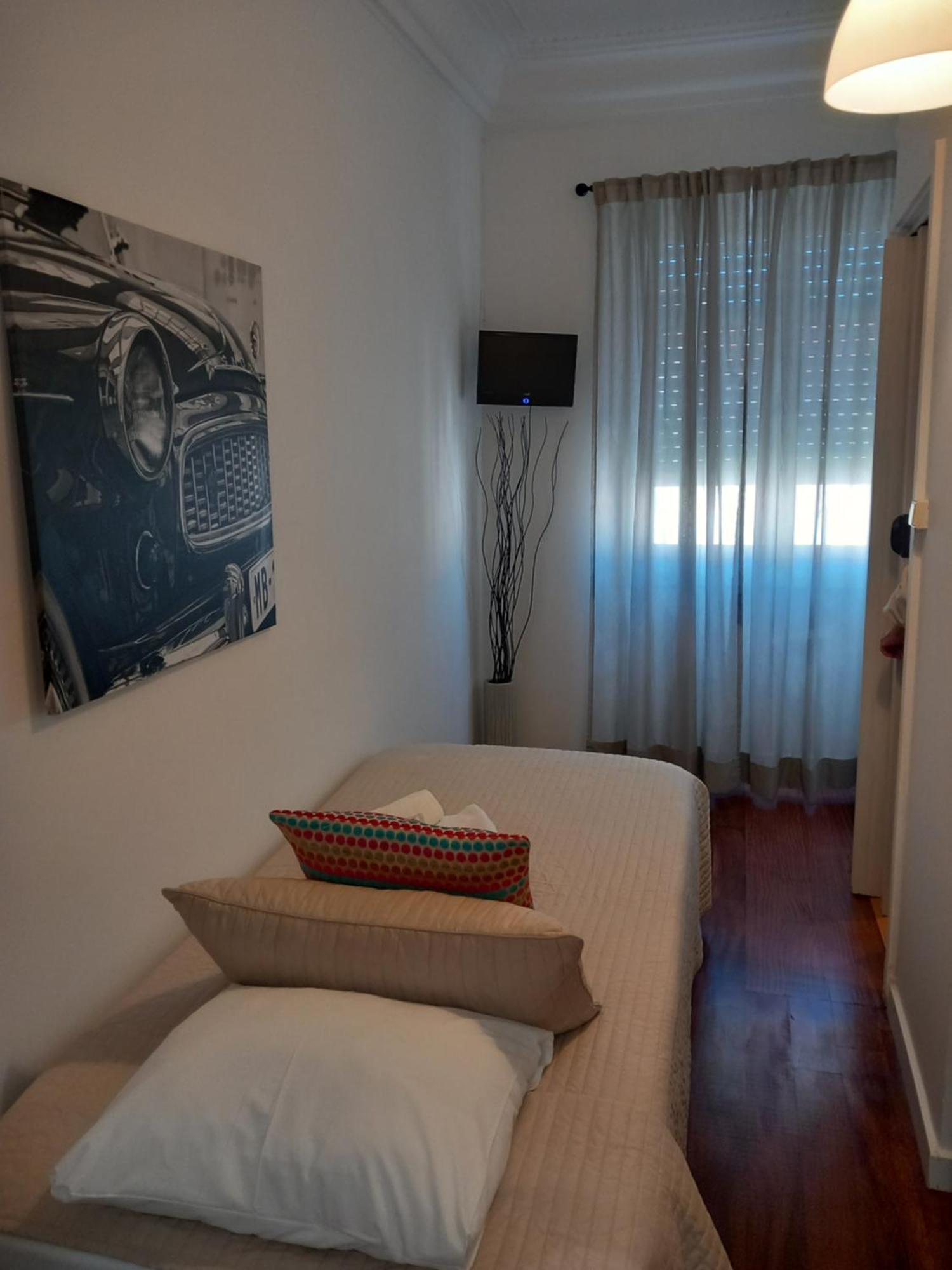 Single Room Private Bathroom