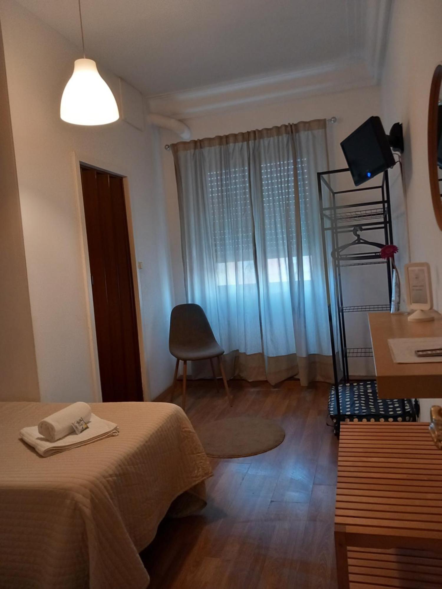Twin Room Private Bathroom