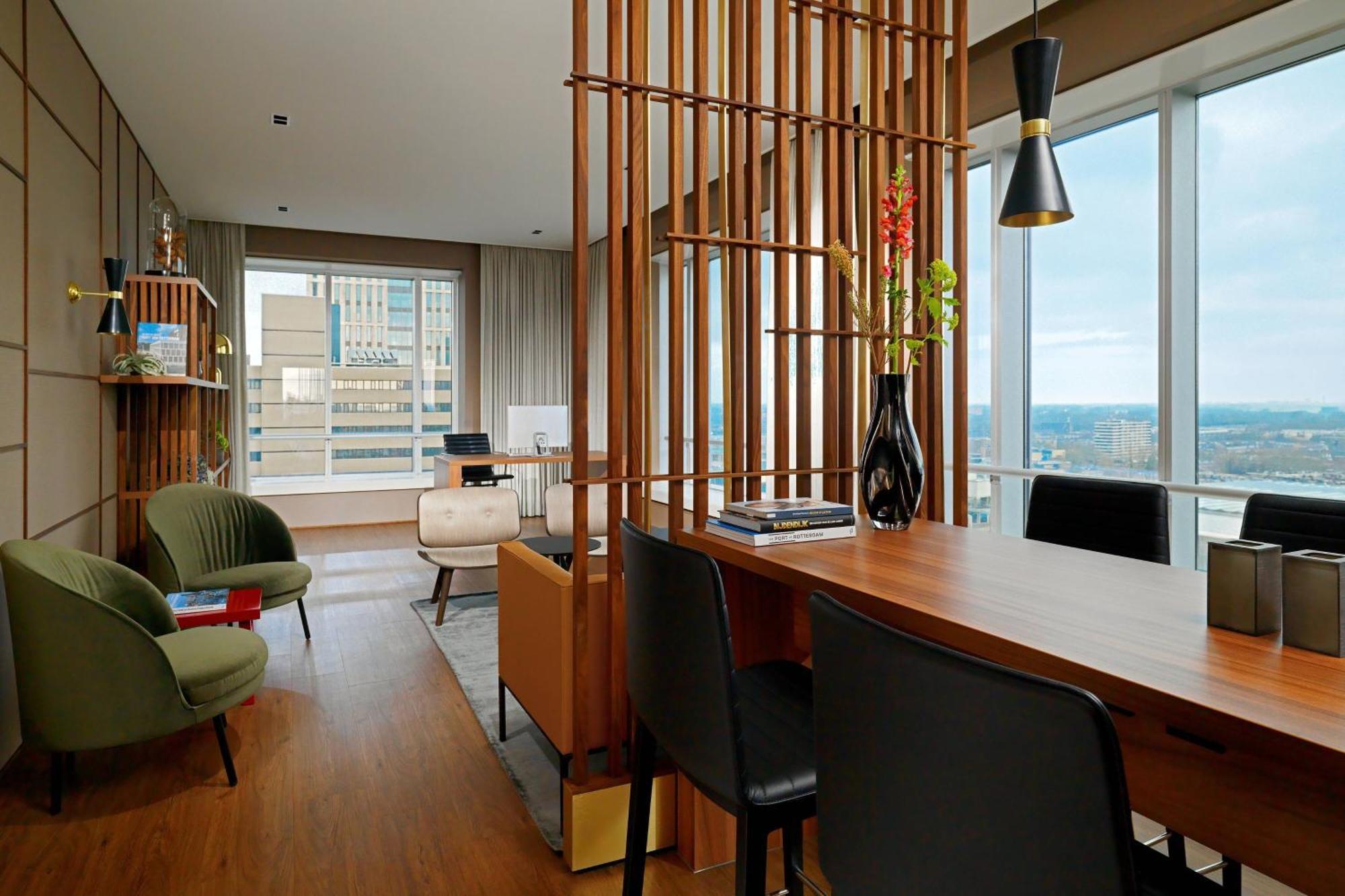 Executive King Room M Club Lounge Access