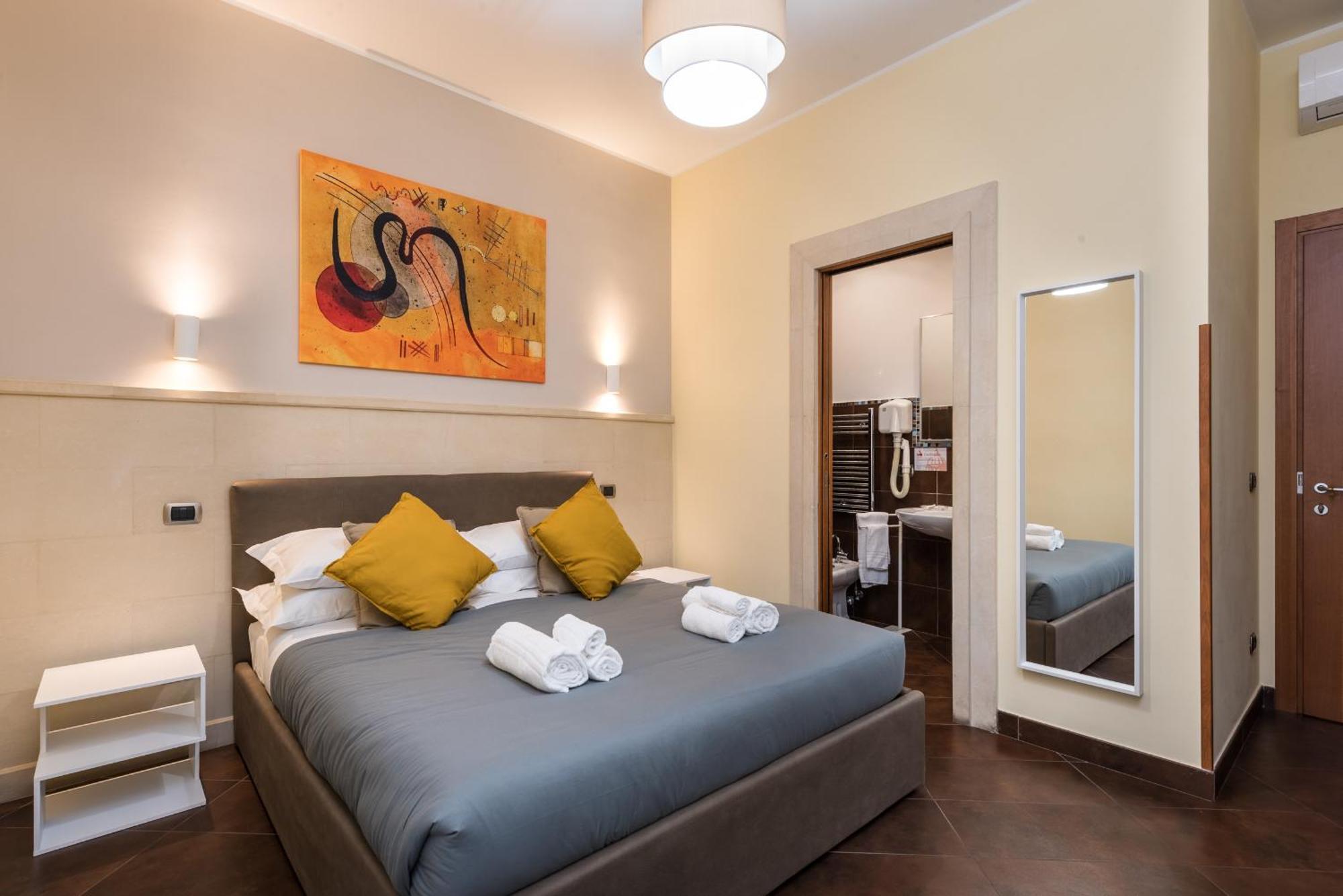 Double Room Private Bathroom