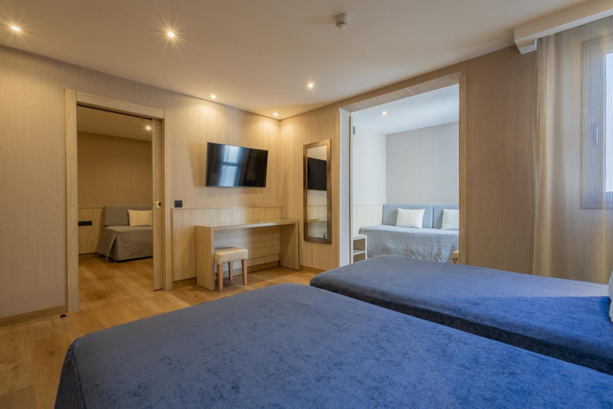 Standard Quadruple Room