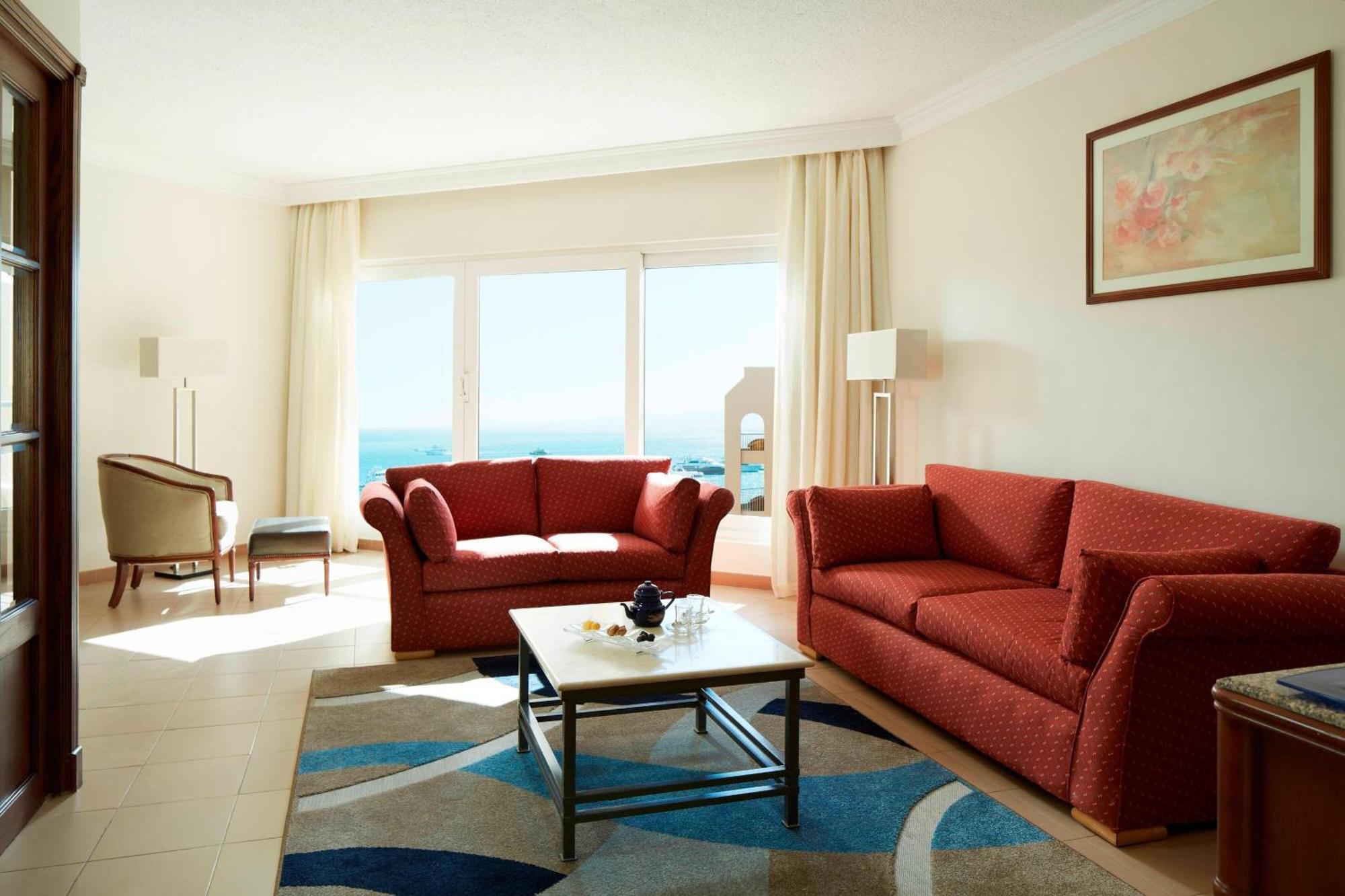 One-Bedroom Venus King Suite Sea View
