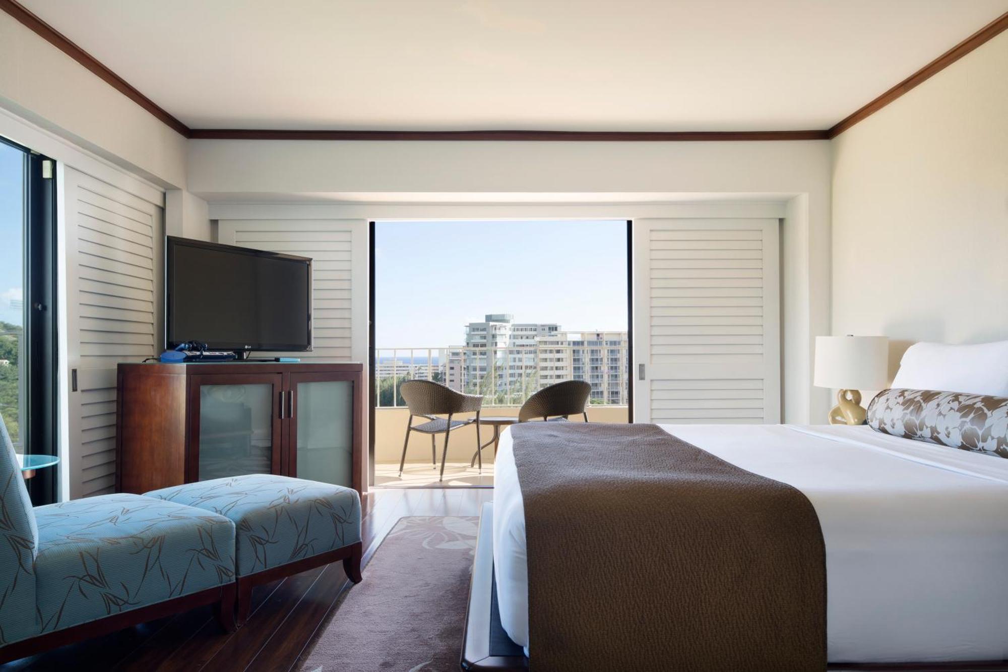 Corner Ocean View King