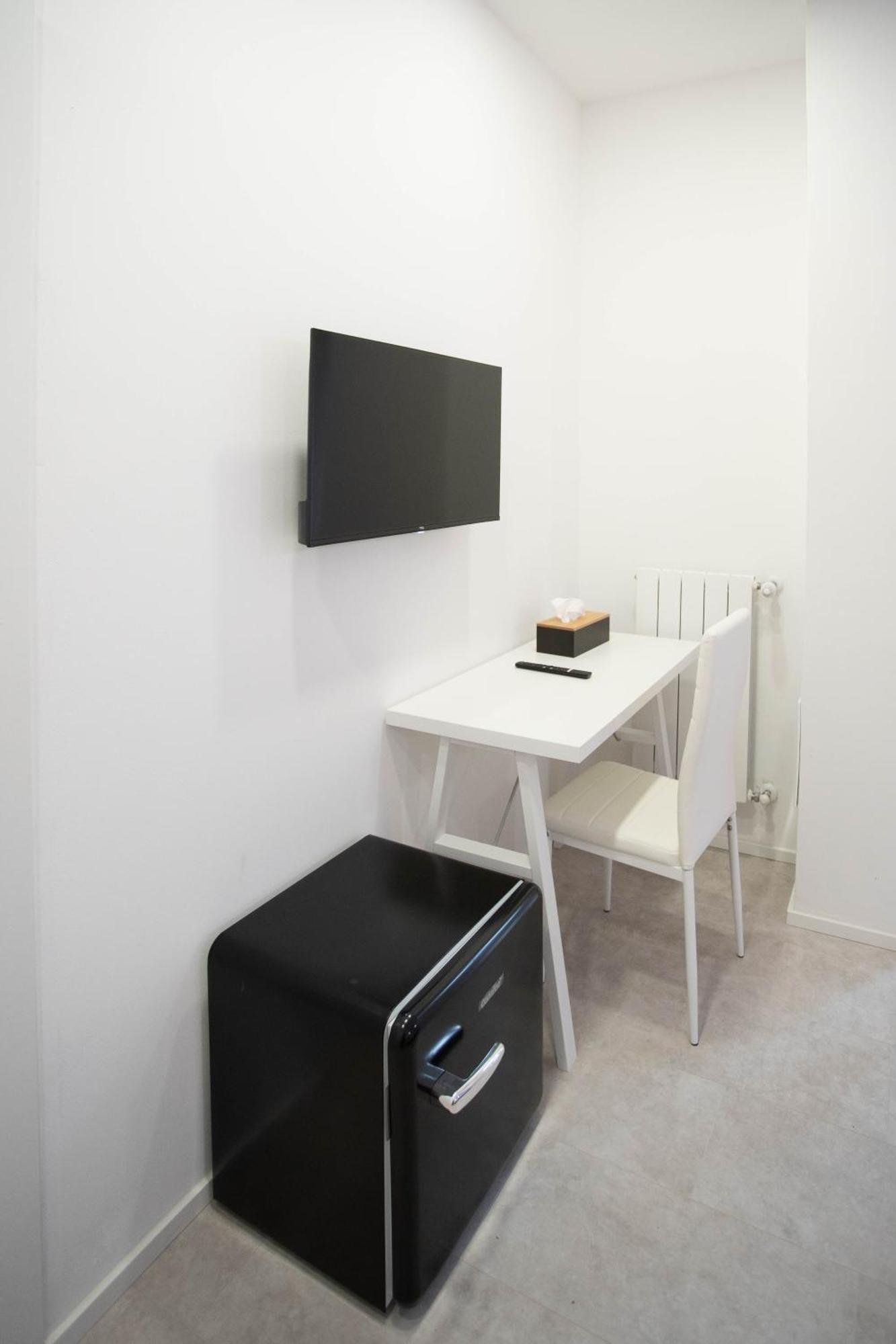 Double Room Private Bathroom