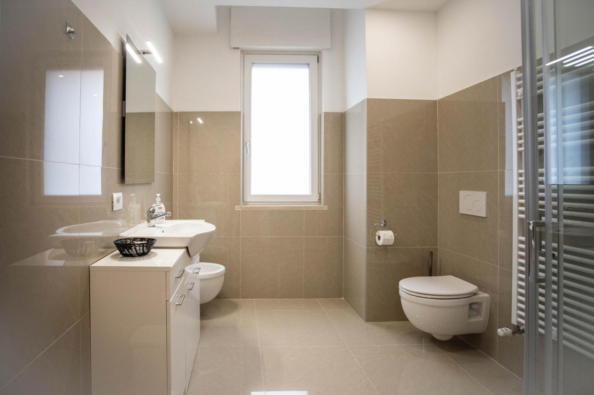 Triple Room Private Bathroom