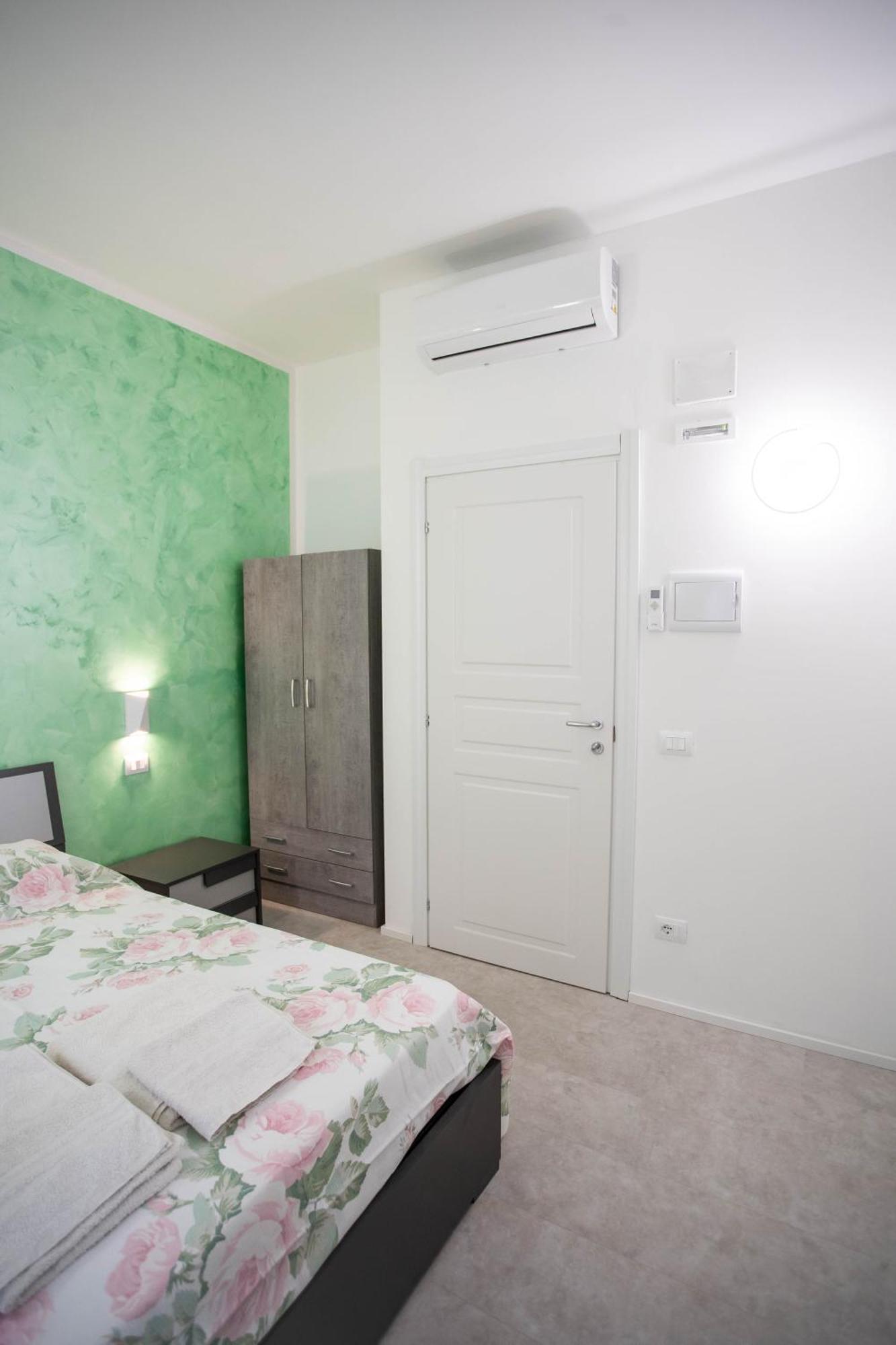 Double Room Private Bathroom