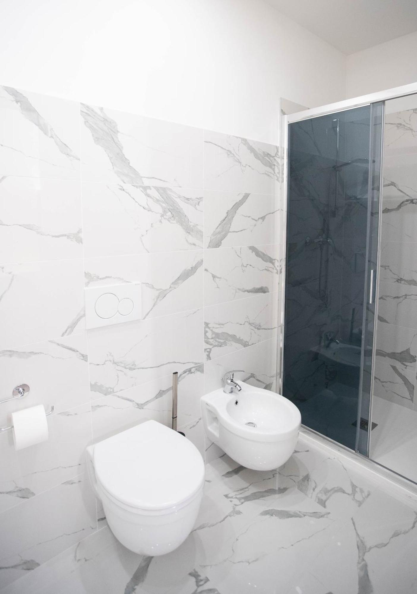 Double Room Private Bathroom