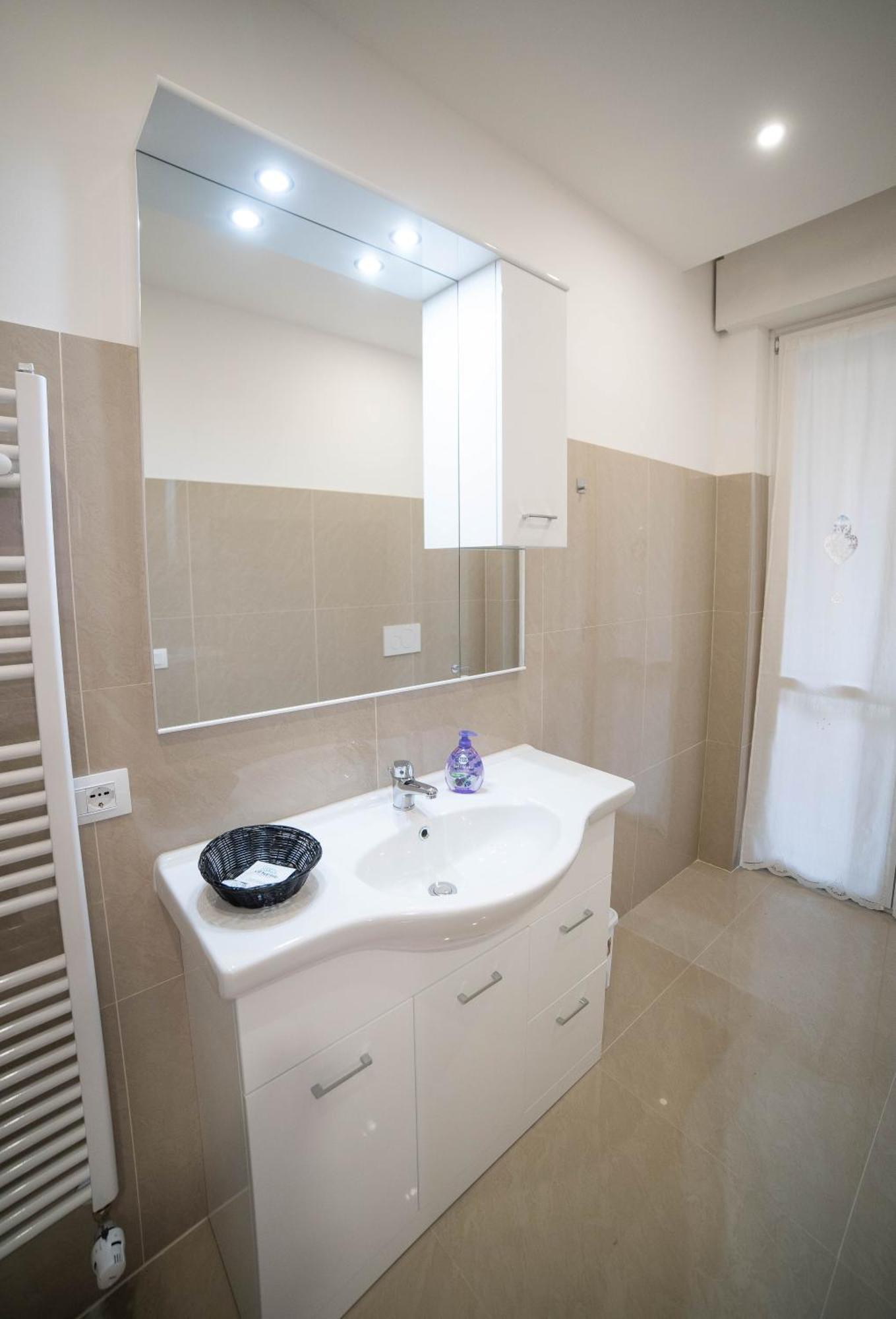 Double Room Private Bathroom