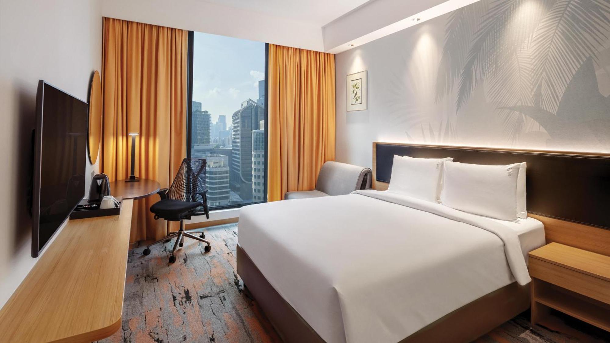 Standard Queen Room