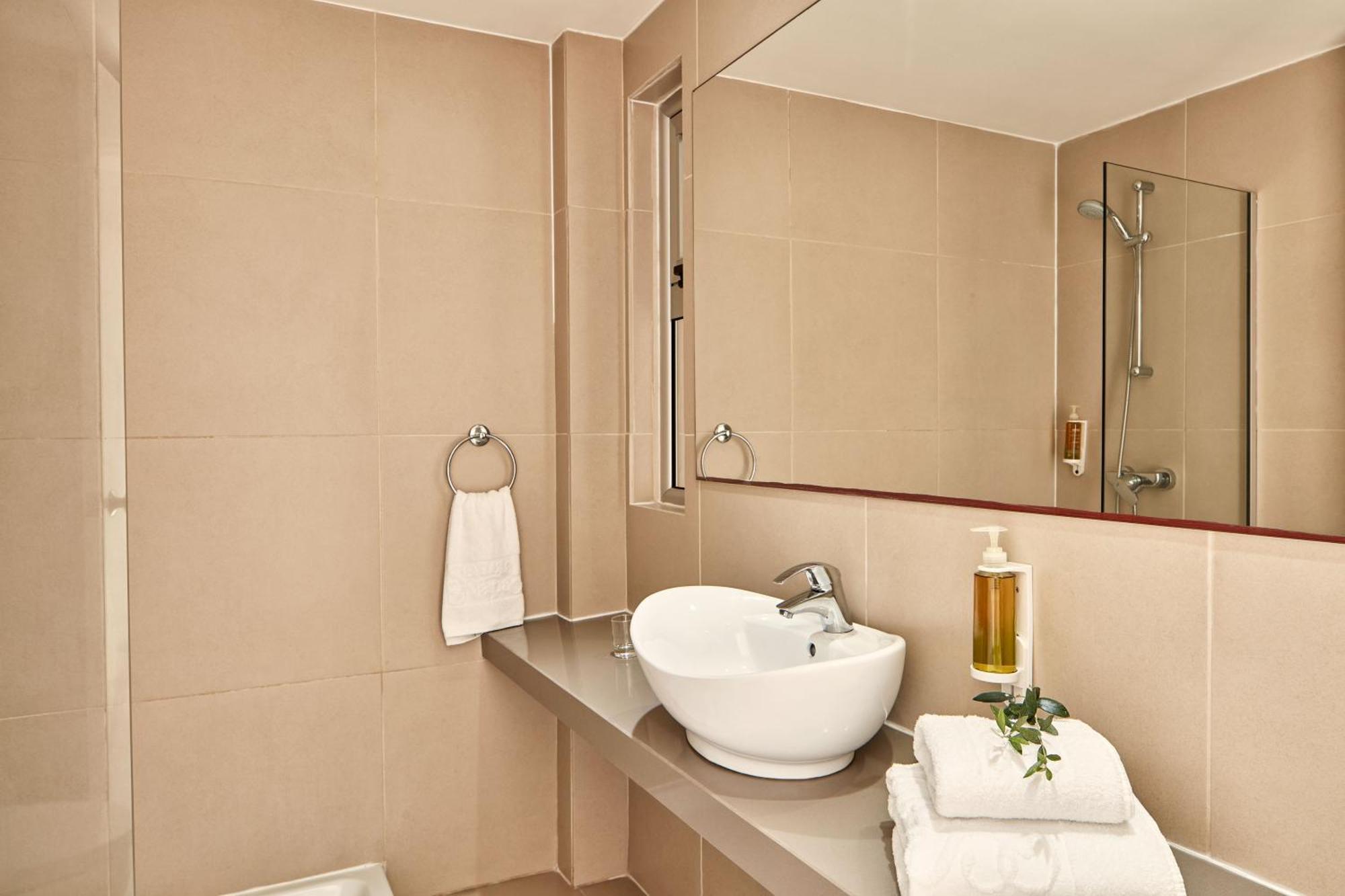 Twin Room Inland View