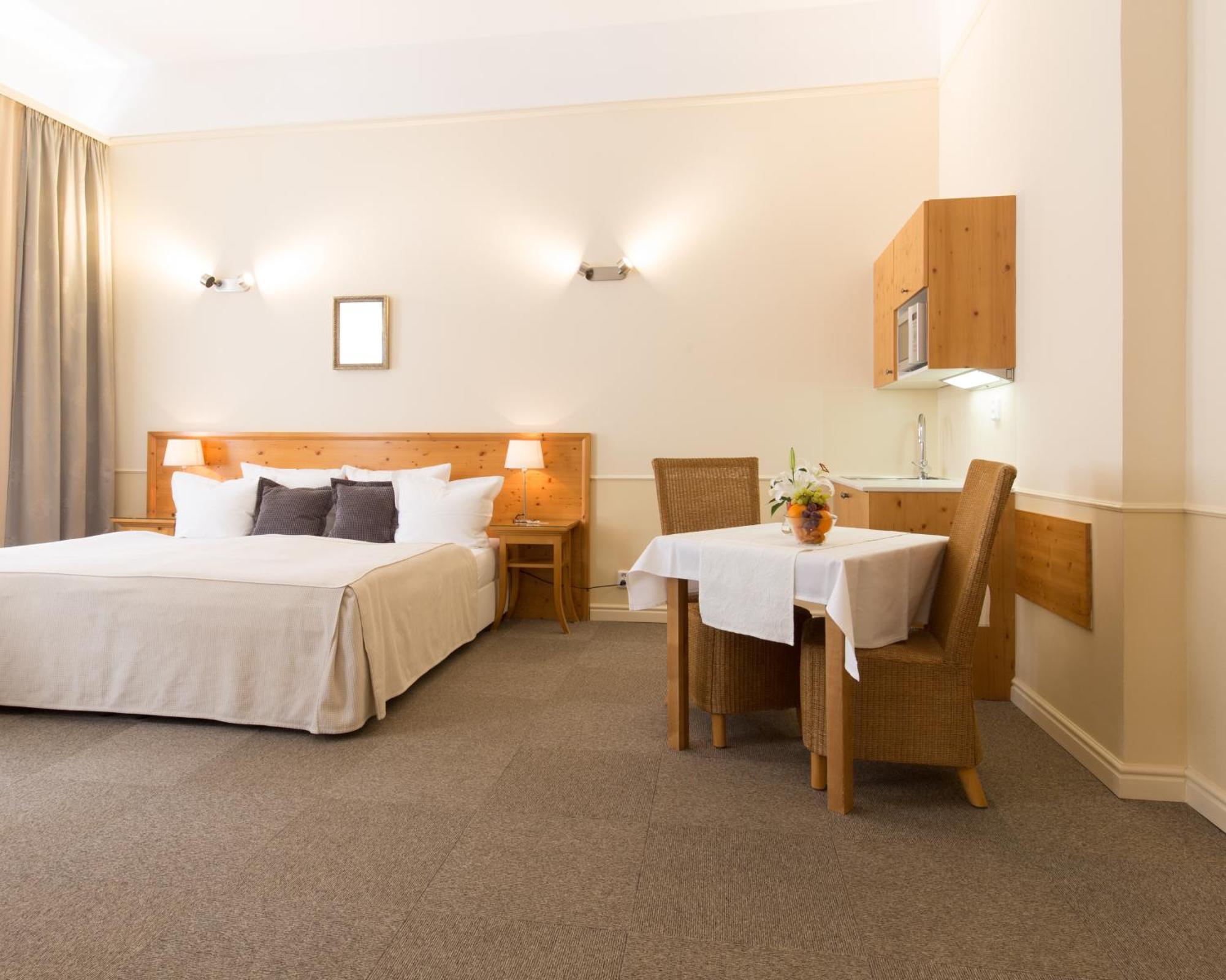Deluxe Family Suite