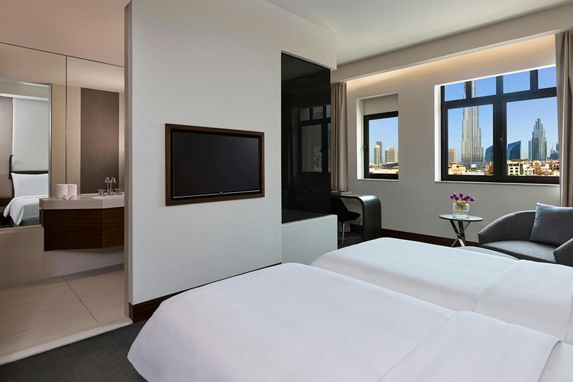 Deluxe Twin Room Landmark View