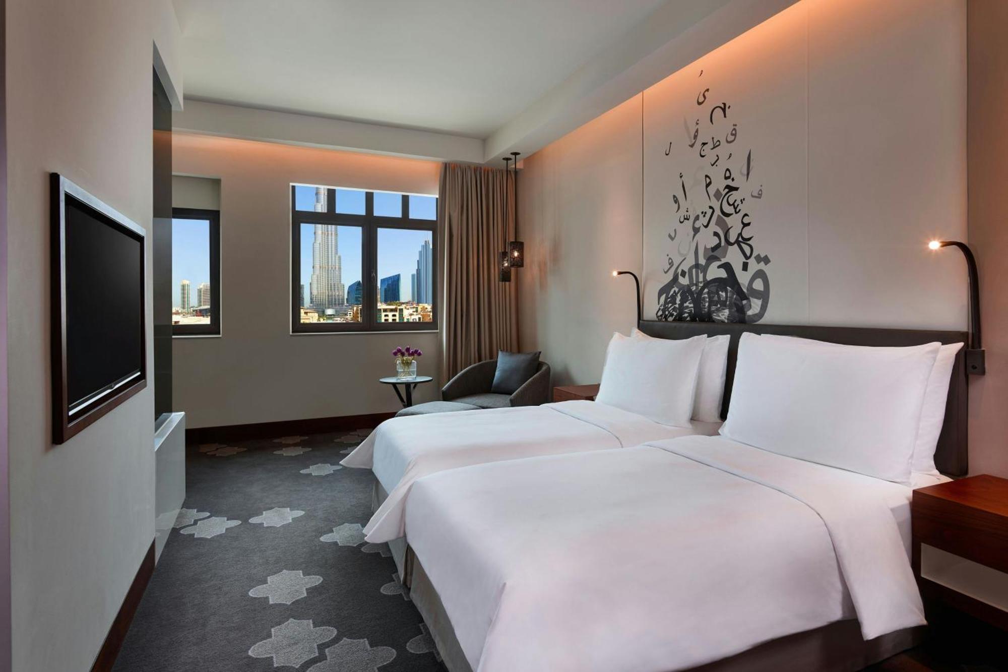 Deluxe Twin Room Landmark View