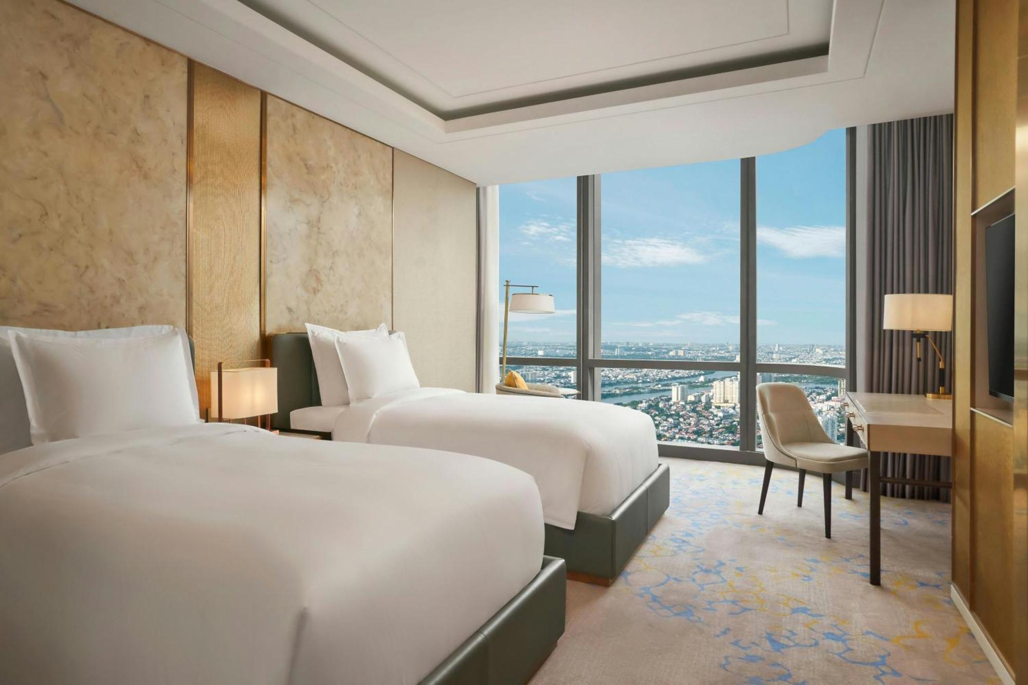 Club Twin Room Sky View Club Lounge Access