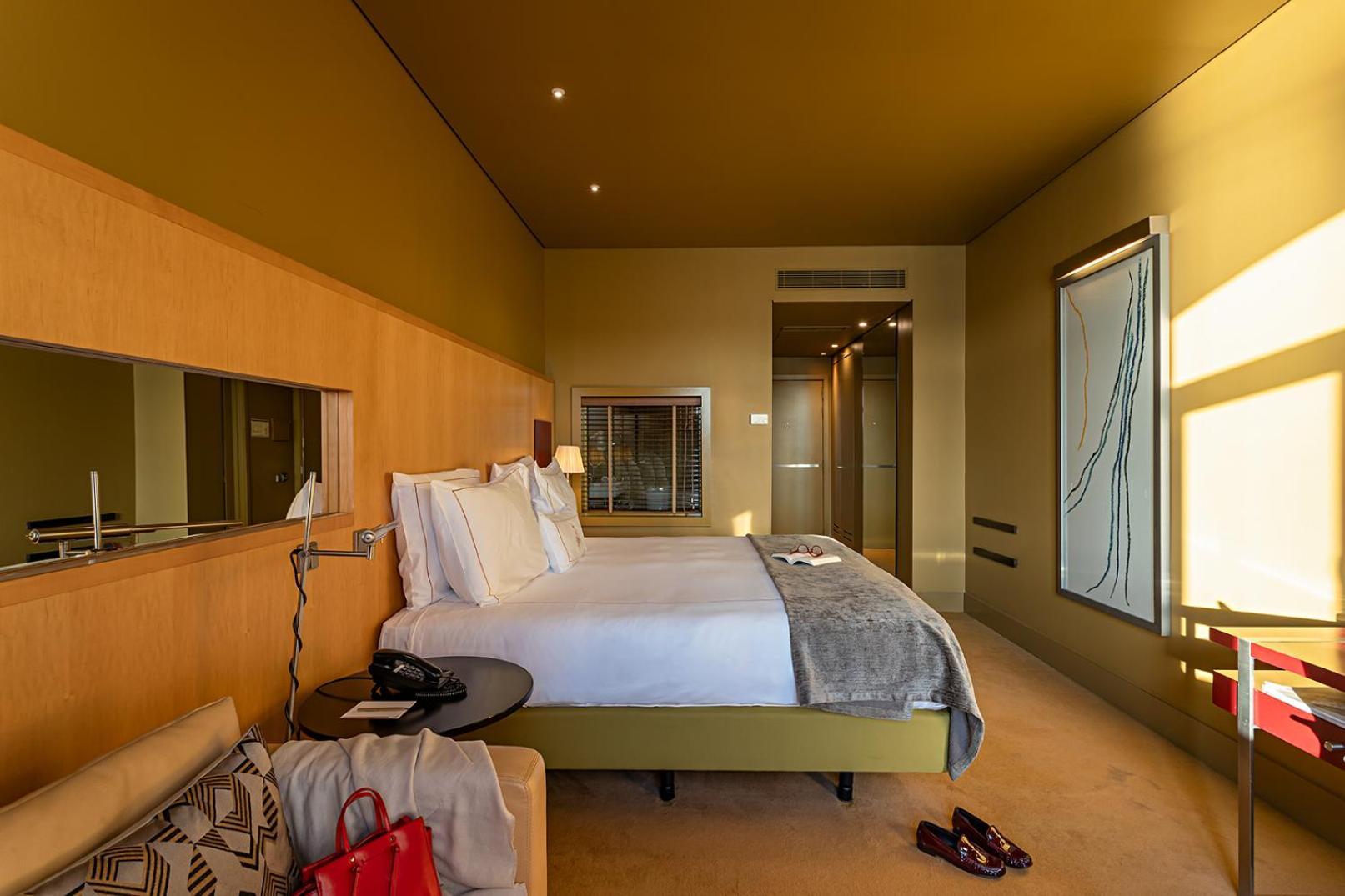 Quarto Superior Executivo com Cama de Casal ou 2 Camas de Solteiro