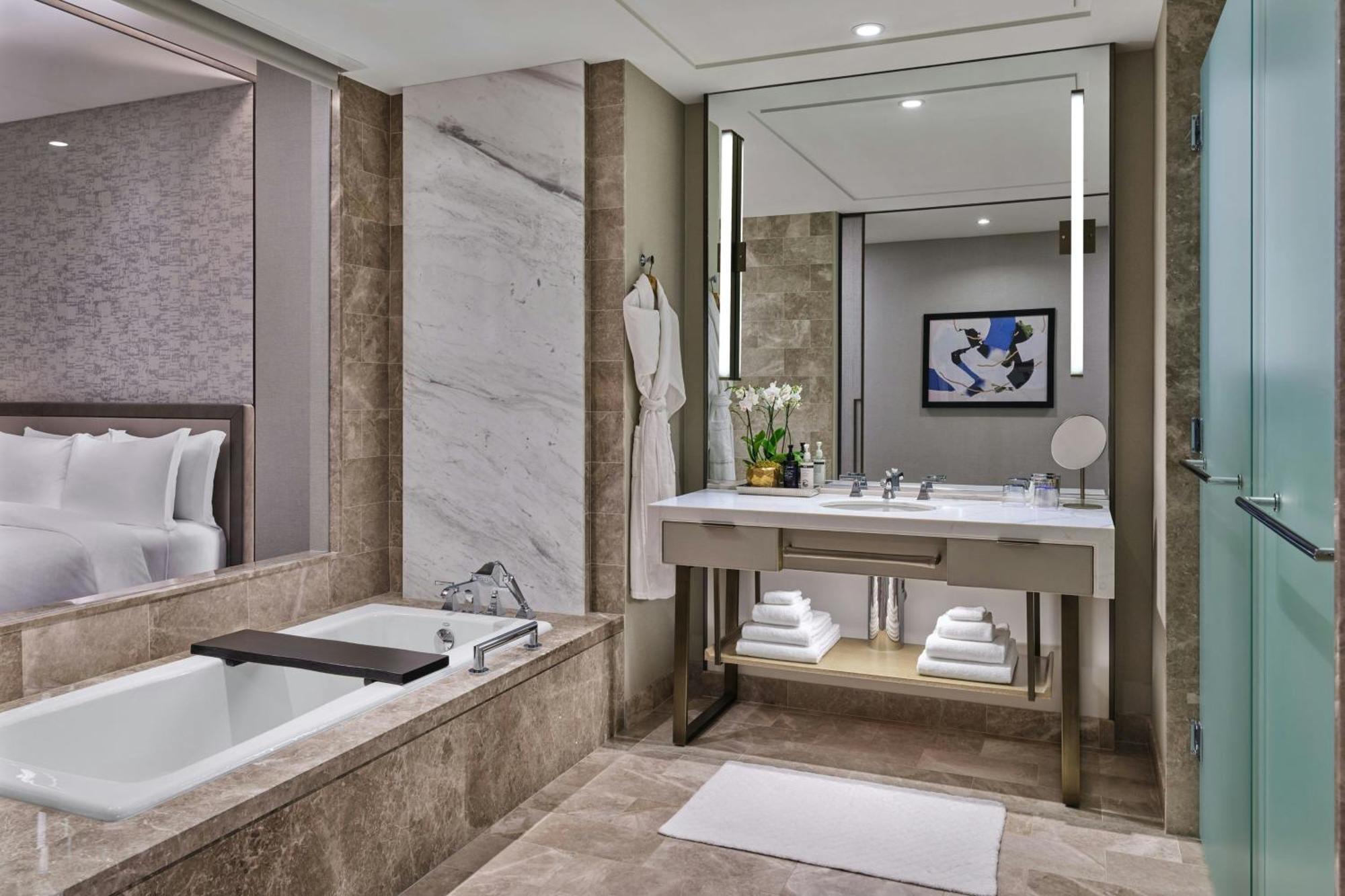 Superior Zimmer mit 2 Queensize-Betten und Stadtblick