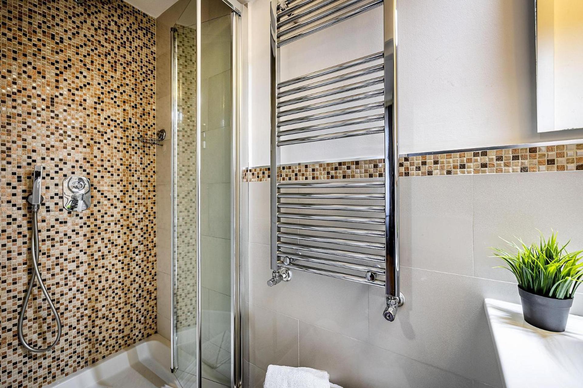 Triple Room Private Bathroom