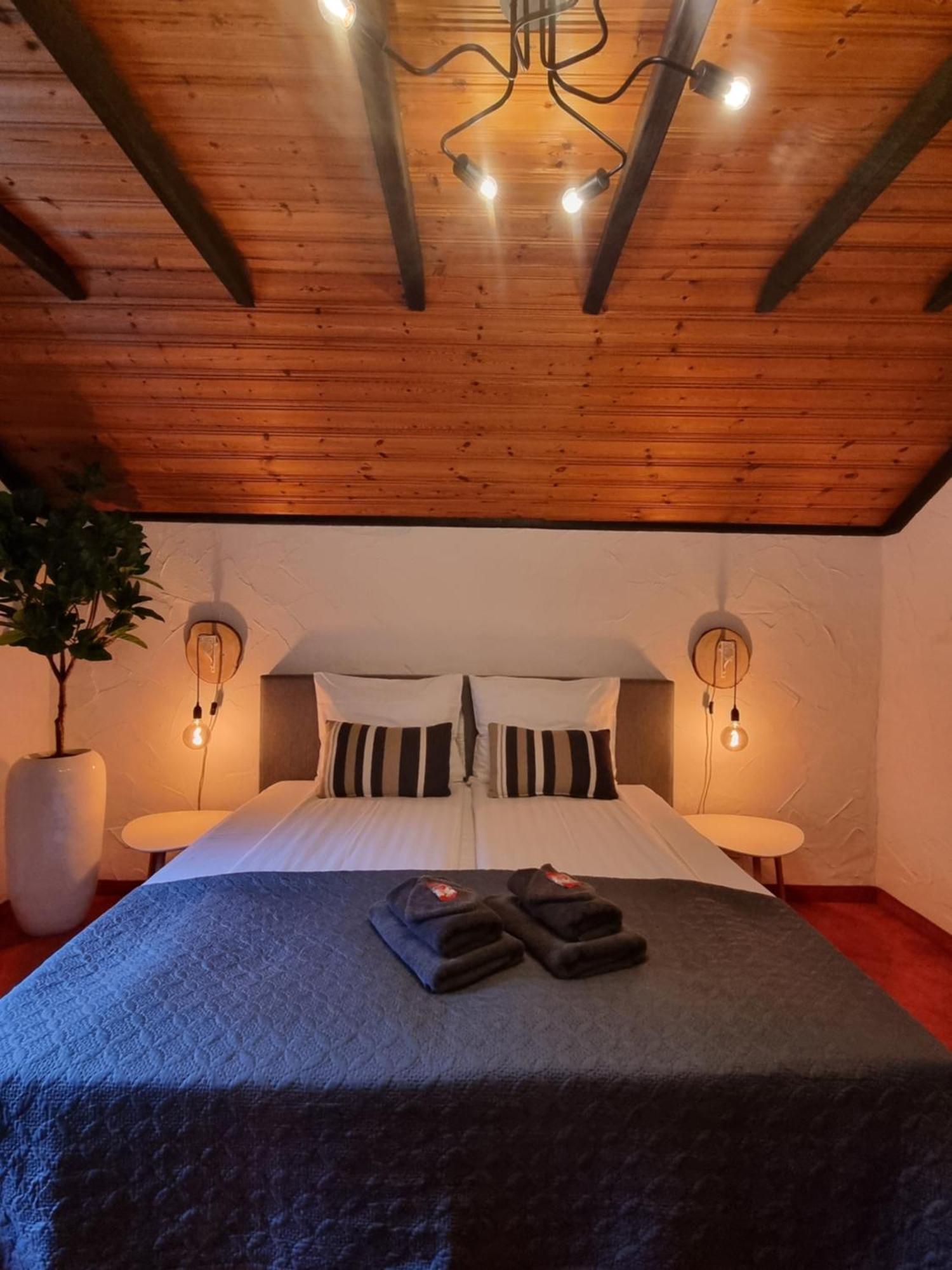 Double Room Private External Bathroom