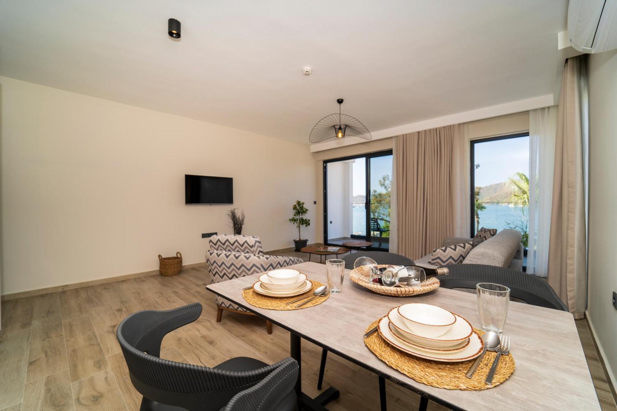 King Suite Sea View