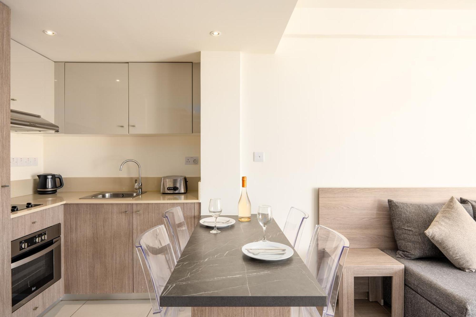 One-Bedroom Suite
