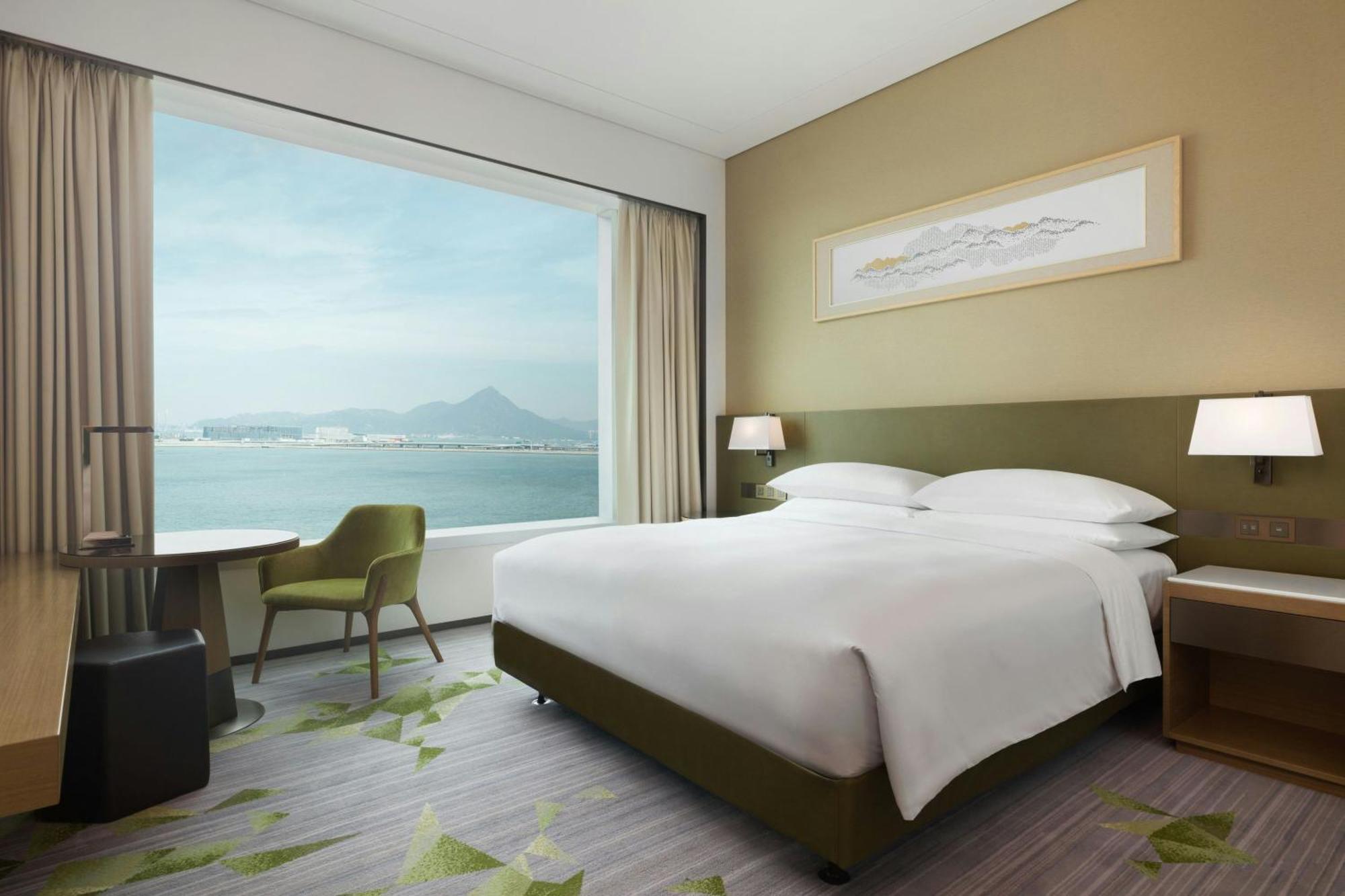 Deluxe Ocean View King Room