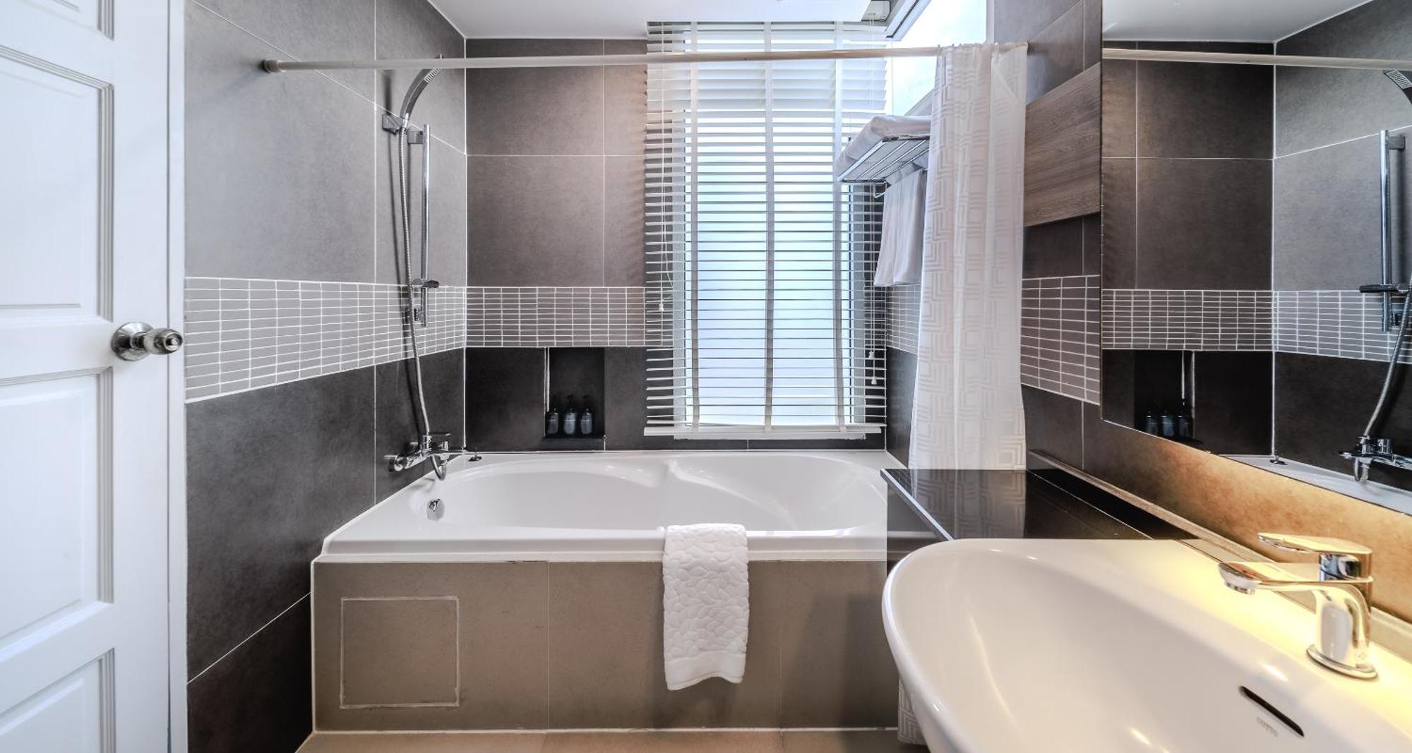 Chambre Lits Jumeaux de Luxe avec Vue sur la Ville - Non-Fumeurs