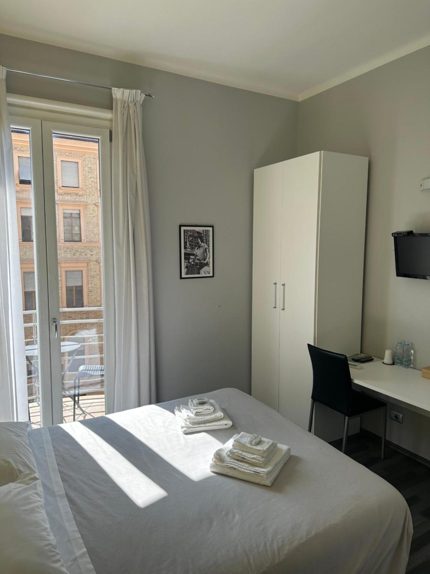 Double Room Private Bathroom