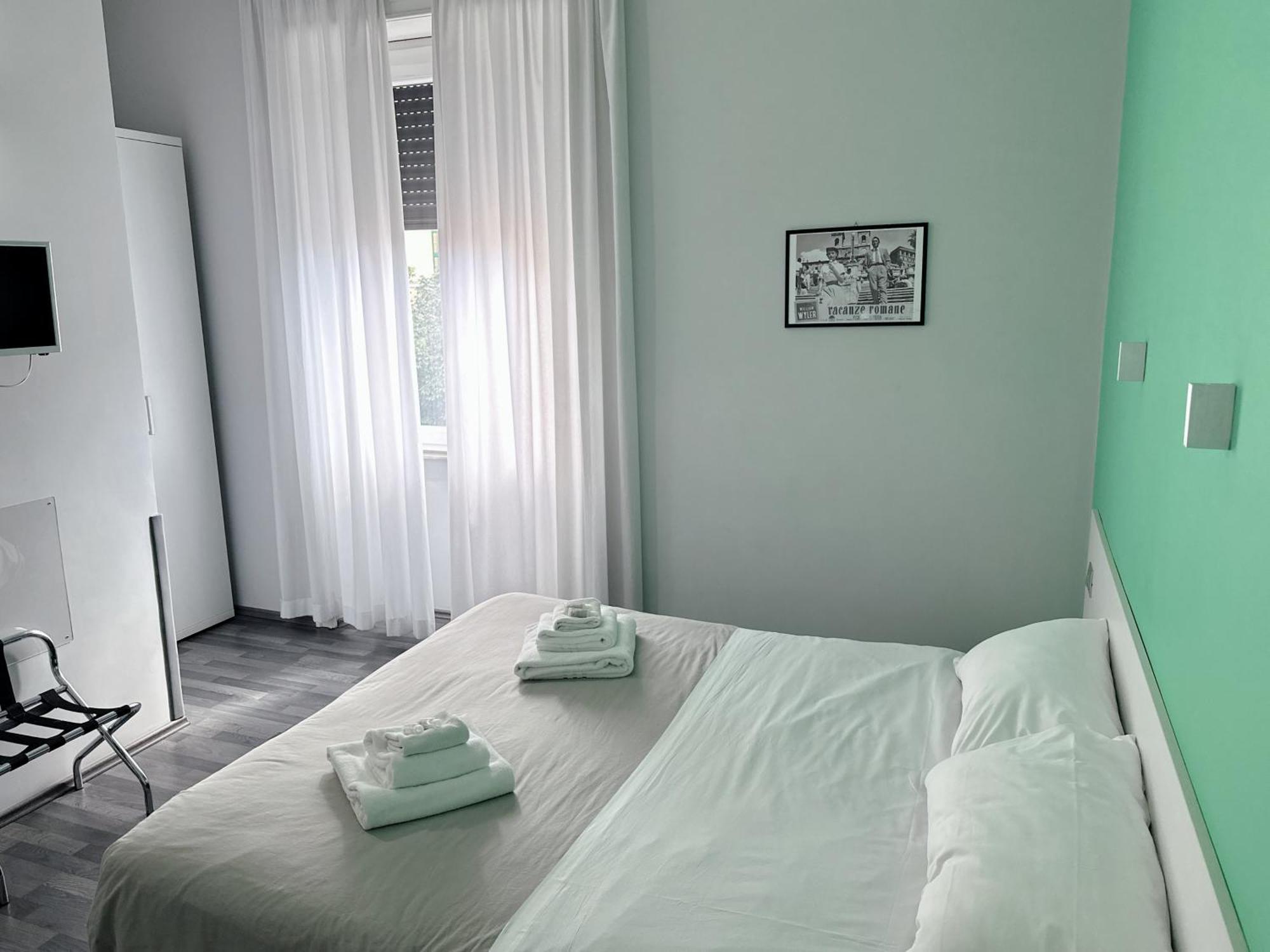 Double Room Private Bathroom