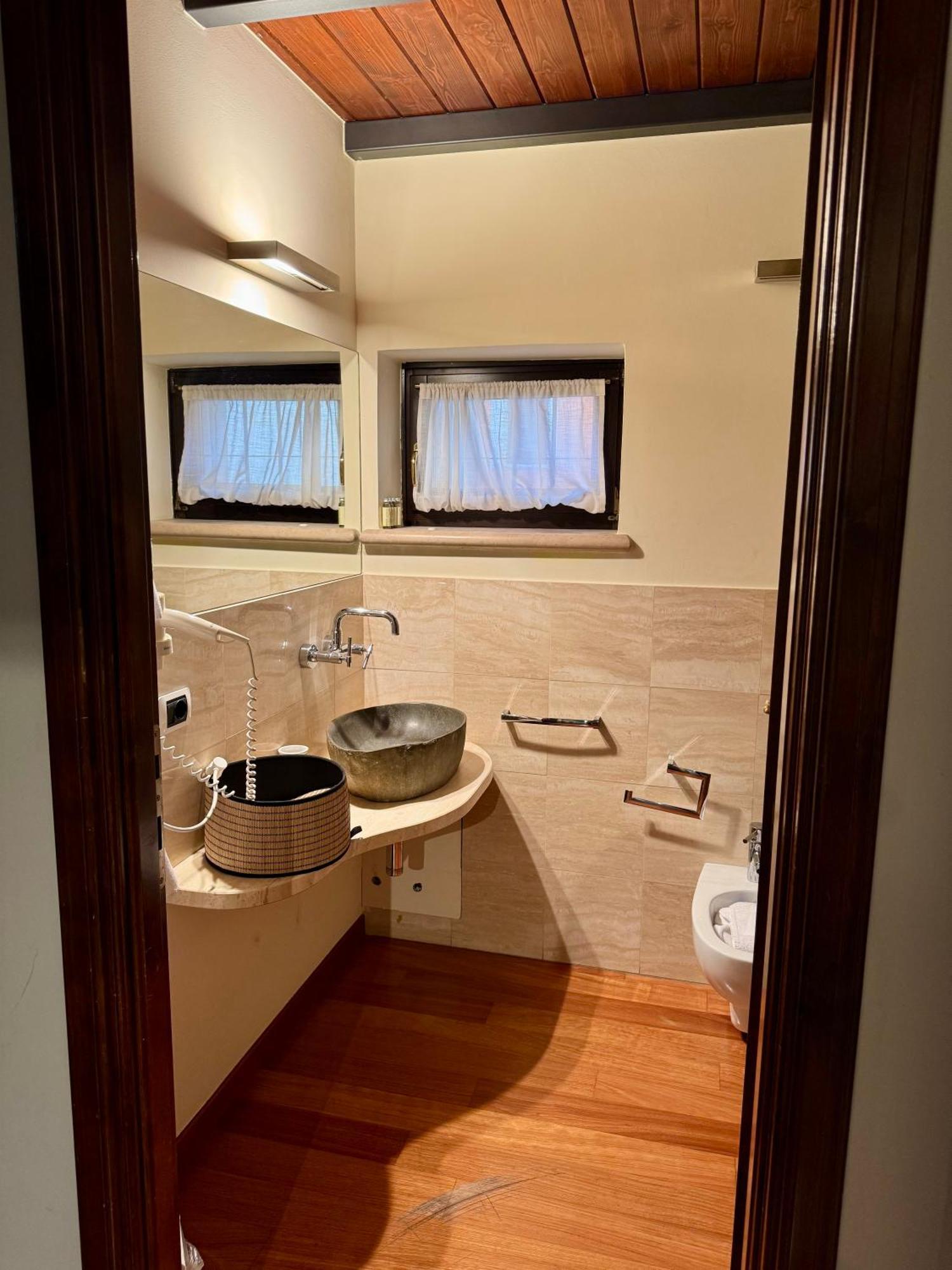 Deluxe Double Split Level