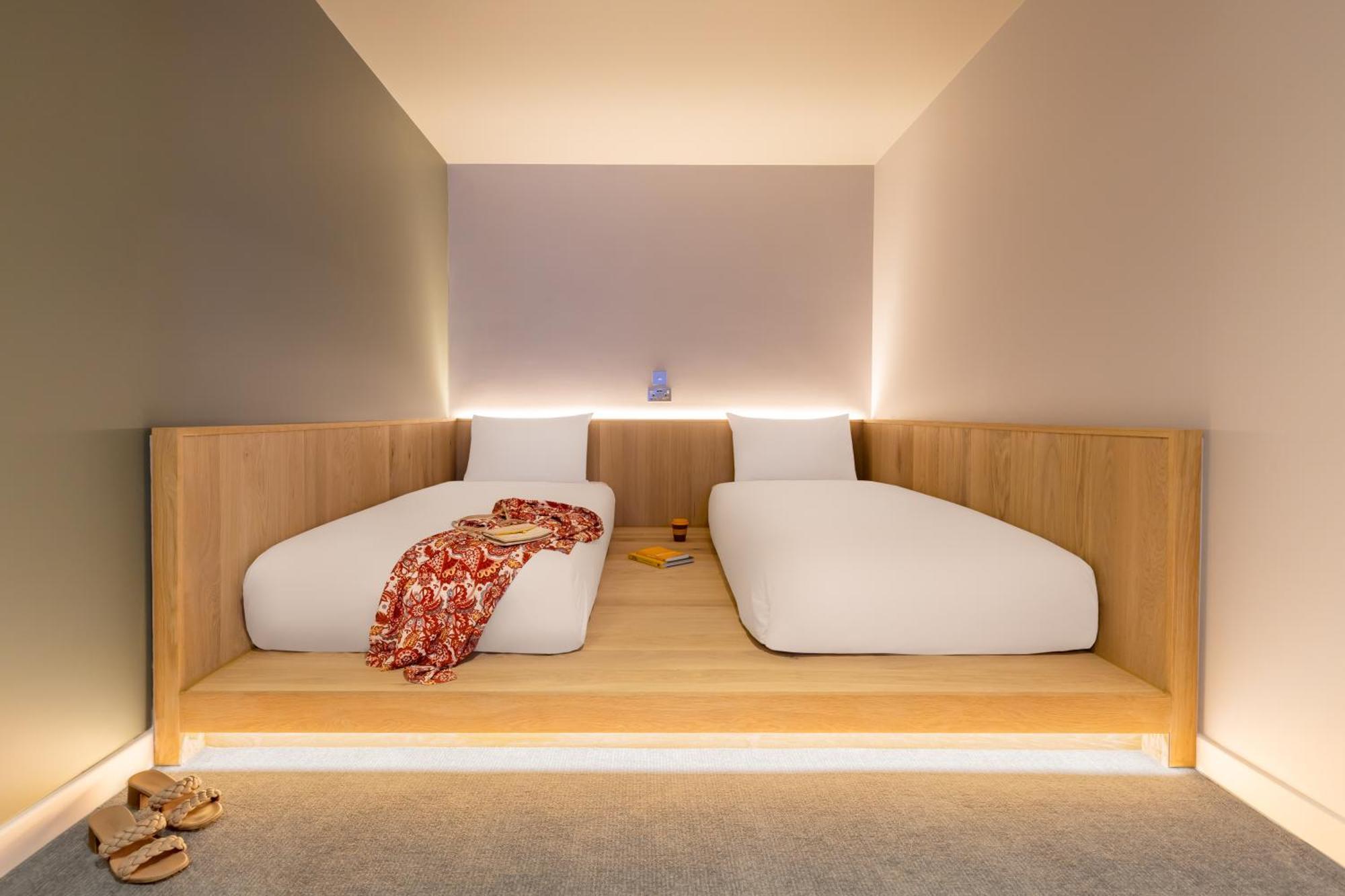 Cocoon 2 Twin