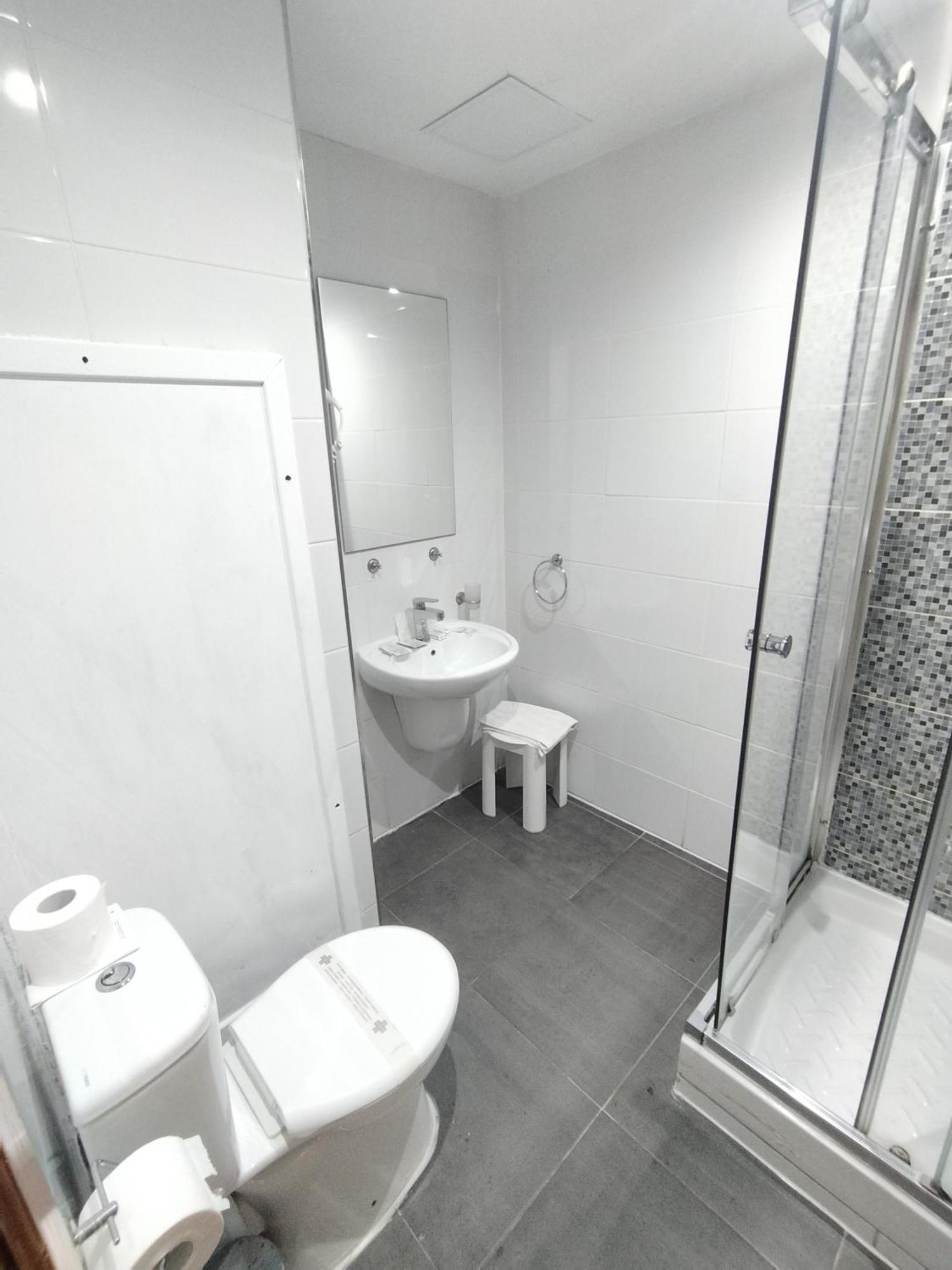 Economy Twin Room