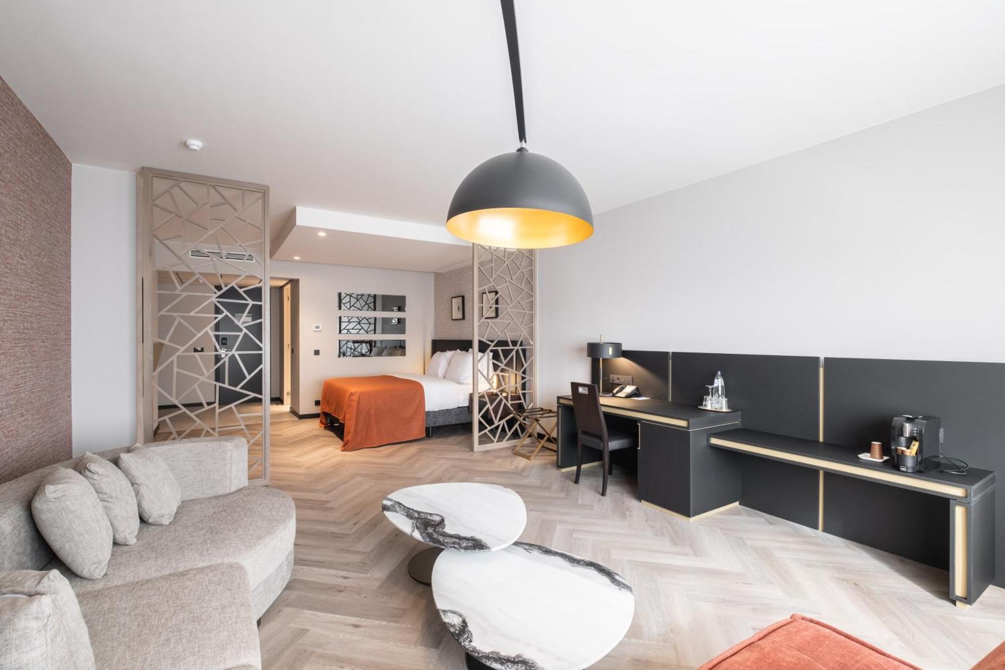 Junior Suite City View