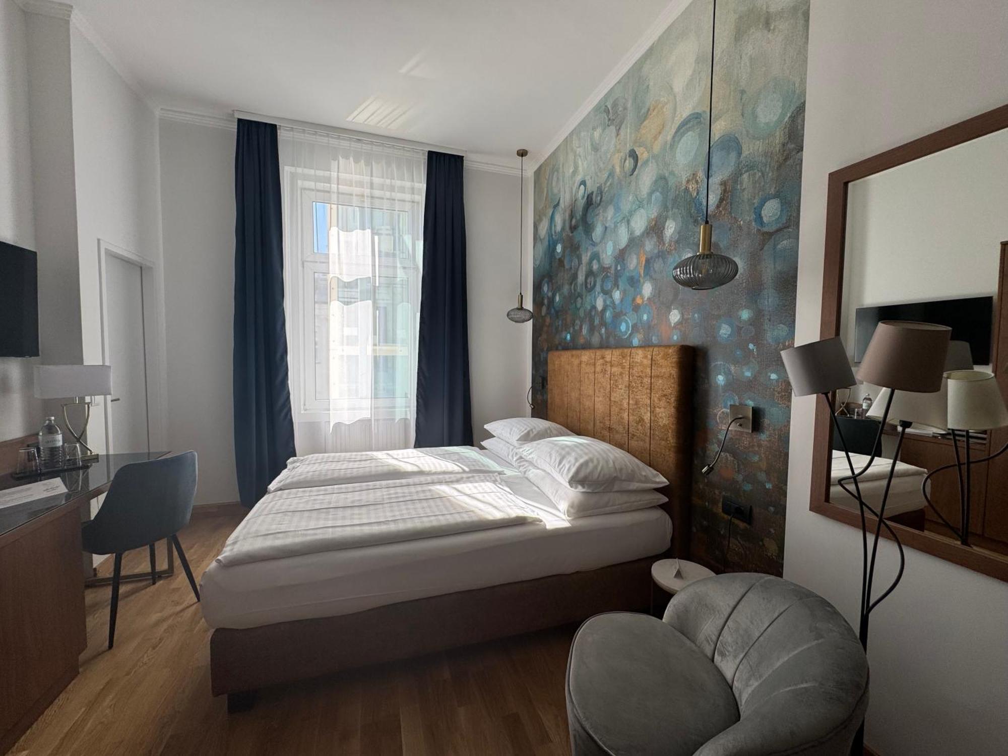 Classic Double Room